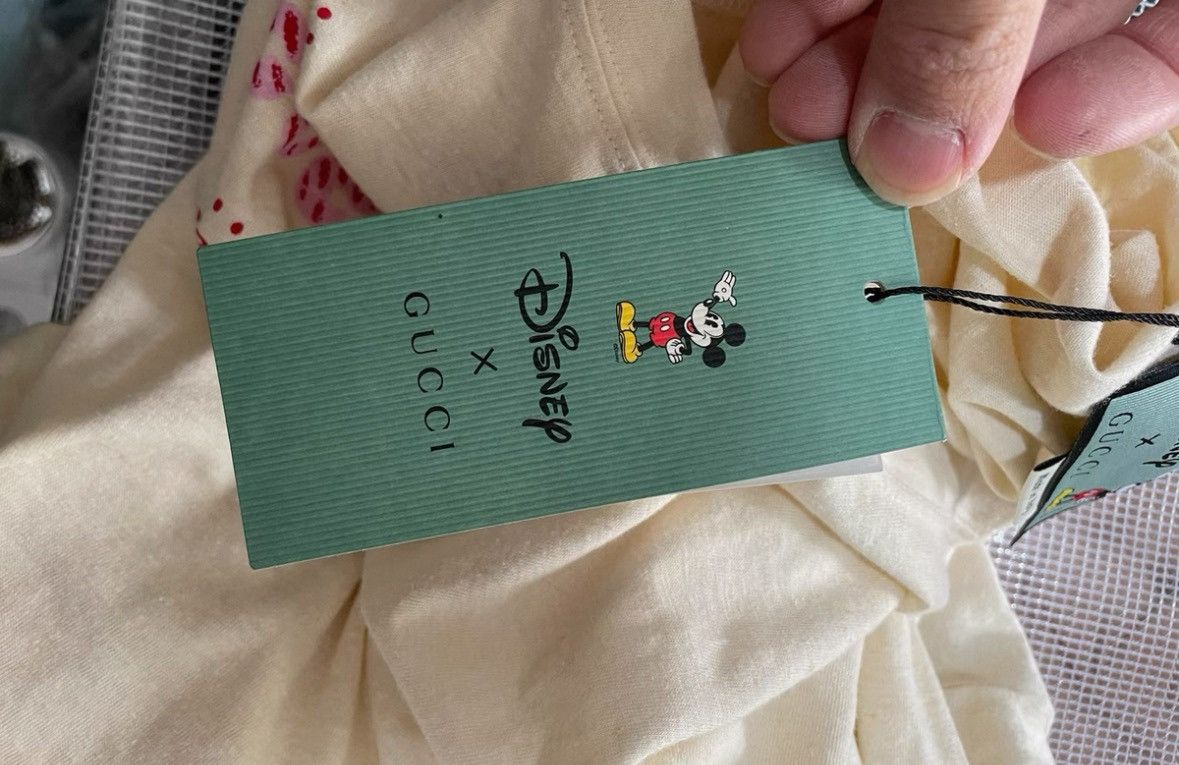 Gucci Gucci Gucci x Disney Mickey Mouse Short Sleeve T-Shirt -25 Size US S / EU 44-46 / 1 - 3 Thumbnail