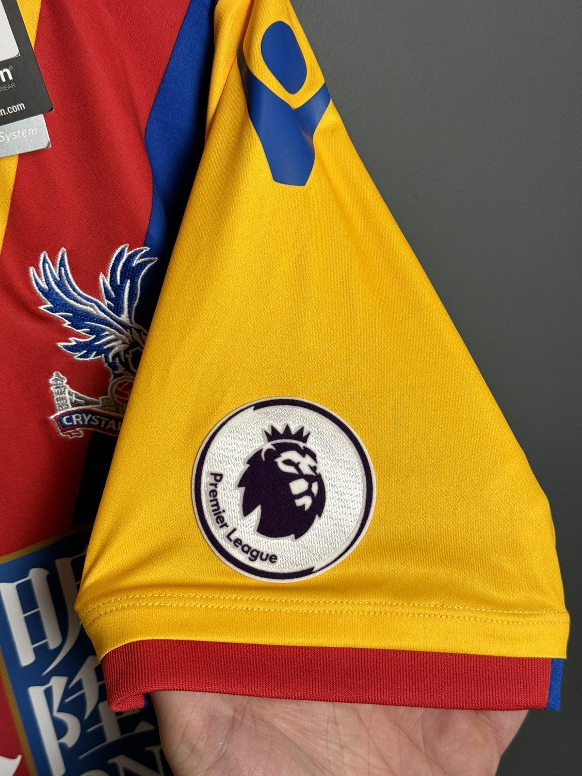 Macron New Crystal Palace 16/17 Away Milivojevic Football Jersey Size US XL / EU 56 / 4 - 6 Thumbnail