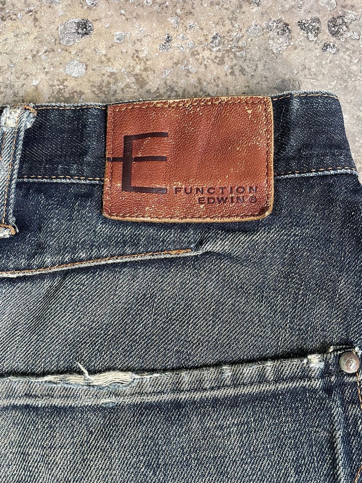 Edwin Vintage Edwin E Function Curved Leg Faded Distressed Pants Size US 33 - 6 Thumbnail