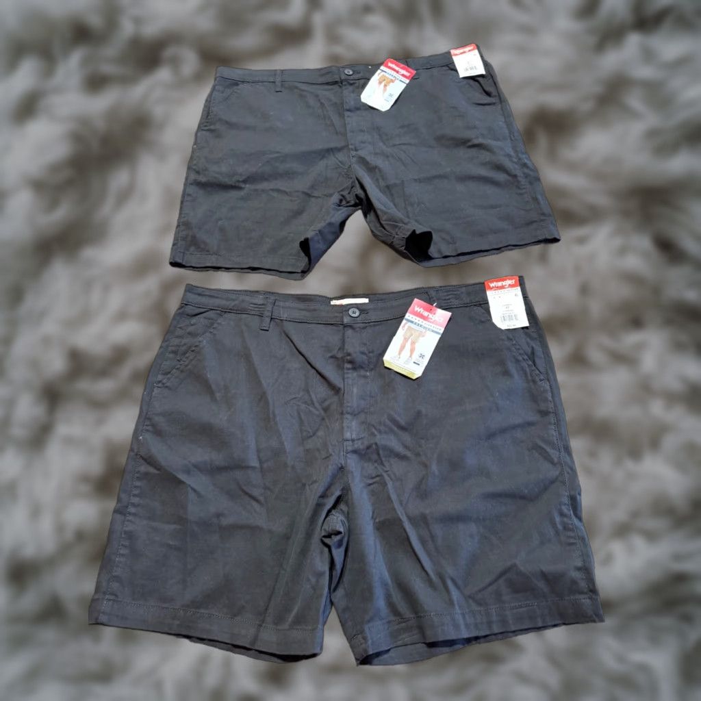 Wrangler Wrangler Mens Shorts 42 7" Inseam Black Flat Front Flex Stretch NEW TAGS LOT OF 2 Size US 42 / EU 58 - 1 Thumbnail