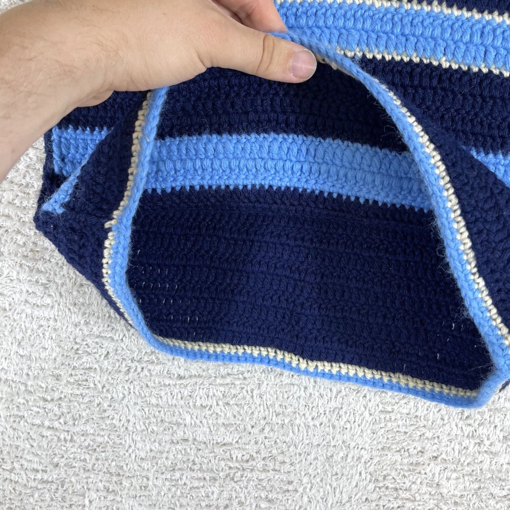 Vintage VINTAGE Hand Crocheted Tank Top Women's Small READ Blue Striped Boho Cropped Tank Size S / US 4 / IT 40 - 4 Thumbnail