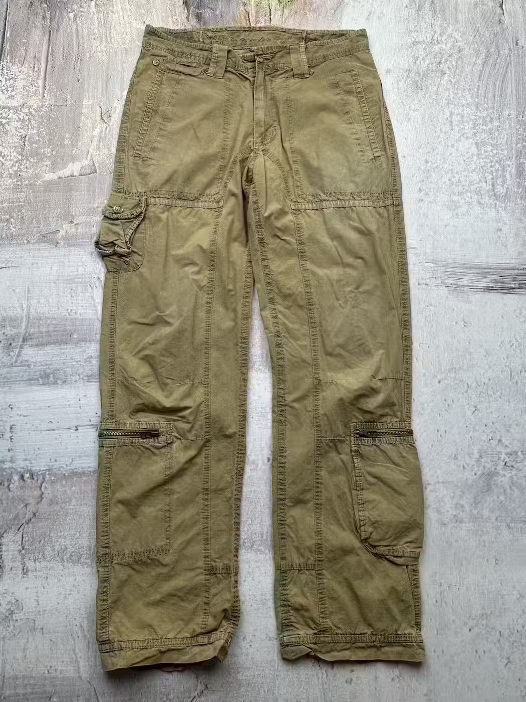 image of Avant Garde Vintage Cargo Pants in Brown, Men's (Size 31)