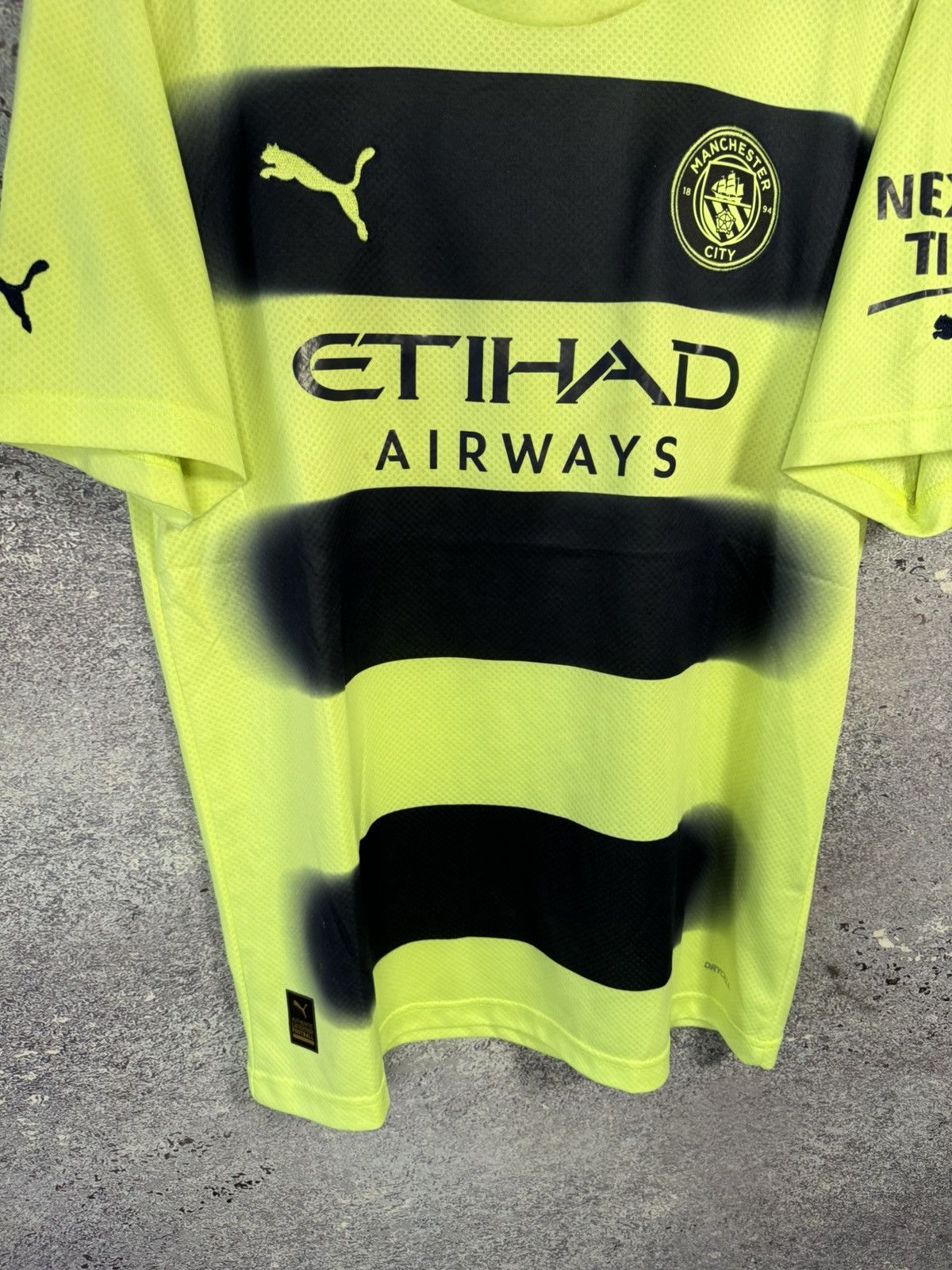 Puma × Vintage Vintage Manchester City 2022/23 Puma Jersey blokcore Size US L / EU 52-54 / 3 - 4 Thumbnail