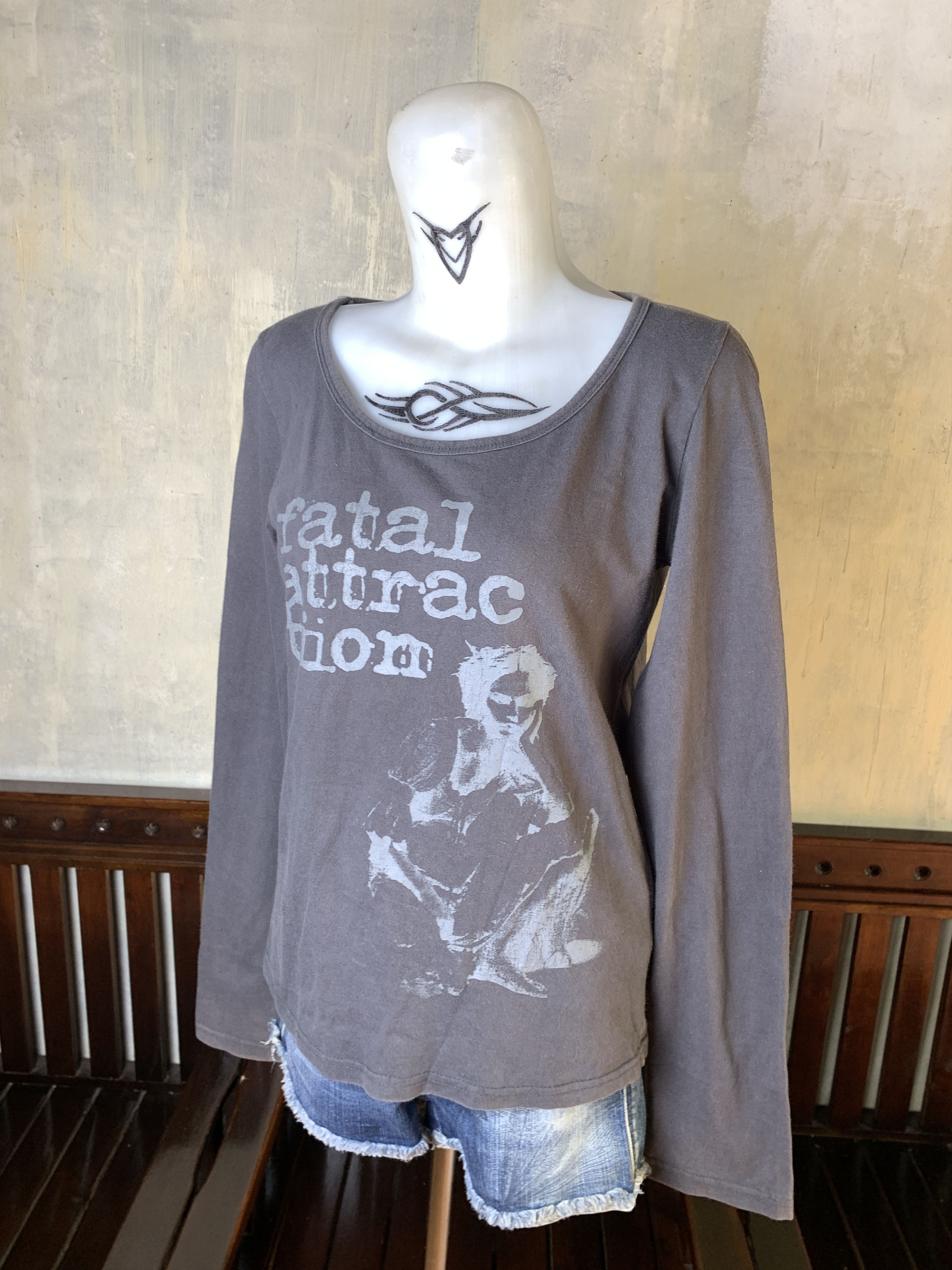 Japanese Brand Fatal Attraction Charcoal Negative Print Top (M) Size M / US 6-8 / IT 42-44 - 2 Thumbnail