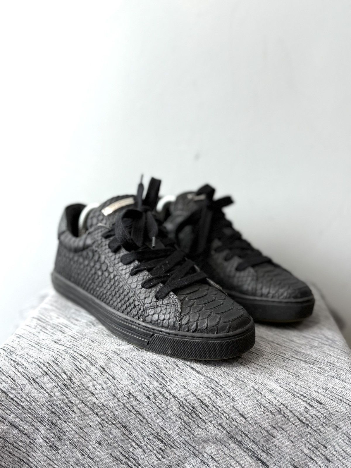 Dsquared2 Dsquared2 Snake Leather Sneakers Low Top Luxury Size US 6.5 / EU 39-40 - 1 Thumbnail