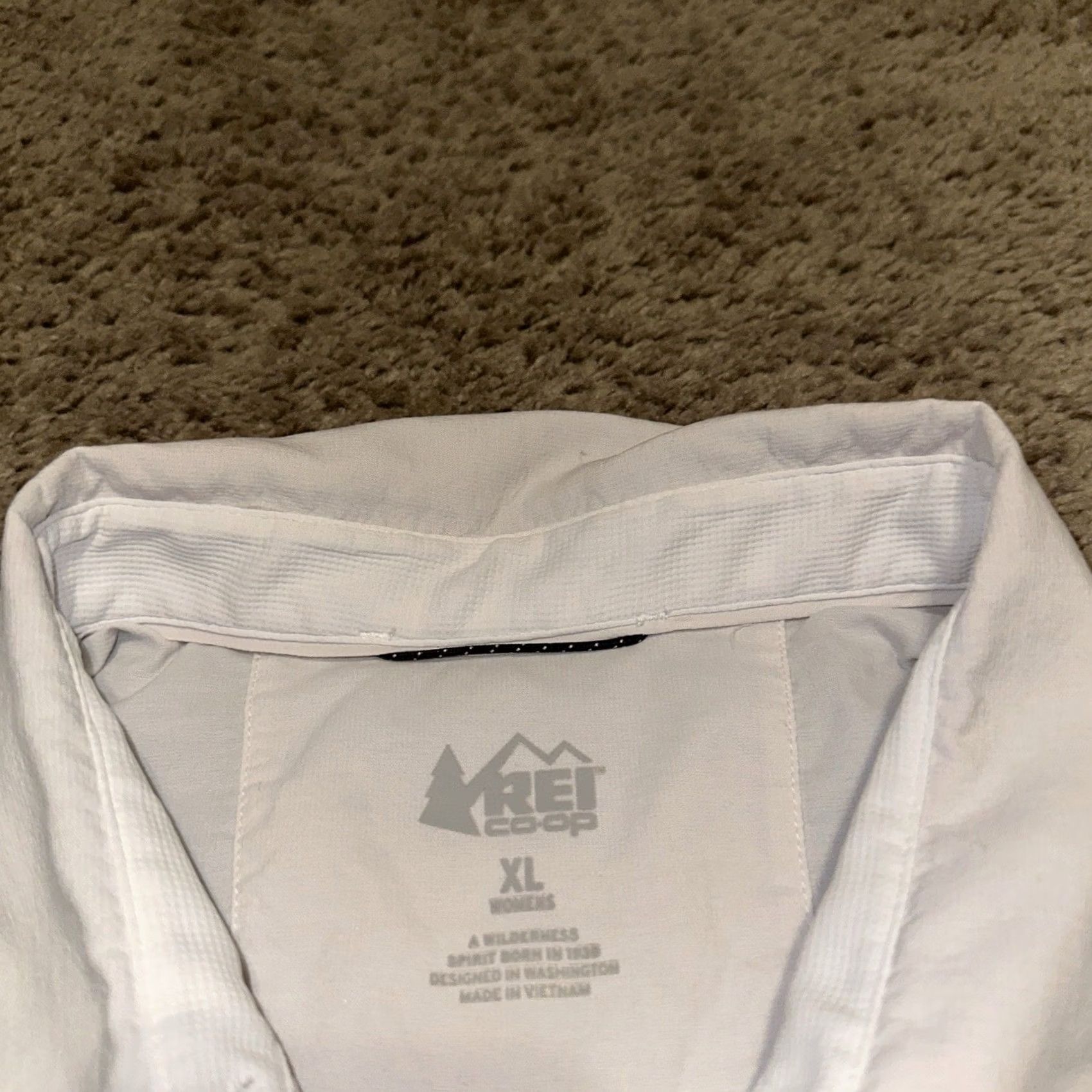 Vintage REI Co-op Shirt Womens XL Outdoor Hiking Button Performance White Logo Shirt Women XL White Logo Light Breathable"} Size XL / US 12-14 / IT 48-50 - 3 Thumbnail