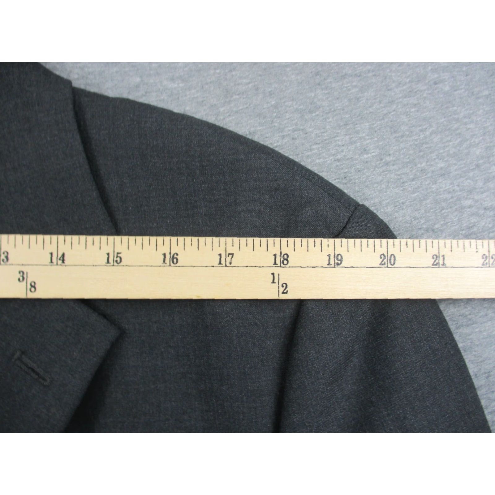 Brooks Brothers Brooks Brothers 346 Blazer Jacket 42 Men's Wool Dark Gray EUC Blazer Single-Breasted Three-Button Notch Lapel, Regular Fit, Gray, Wool, 42 Mens Blazer Size 42R - 4 Thumbnail