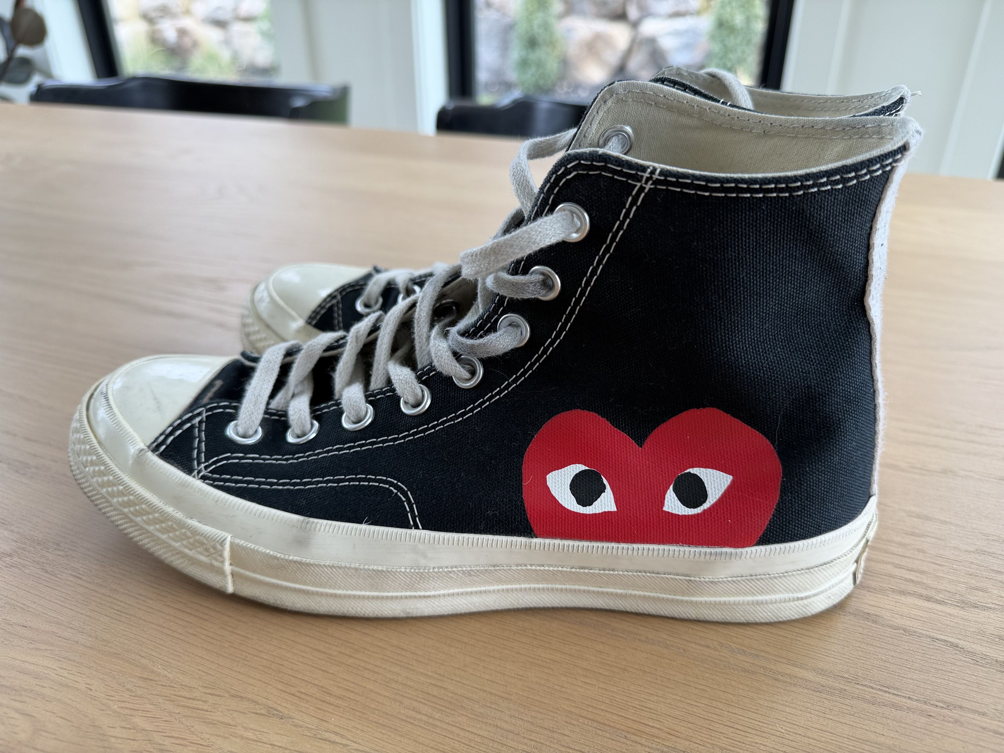 Comme des Garcons PLAY × Converse Comme des Garçons PLAY x Converse (Black) Men’s Size 8 Size US 8 / EU 41 - 1 Thumbnail