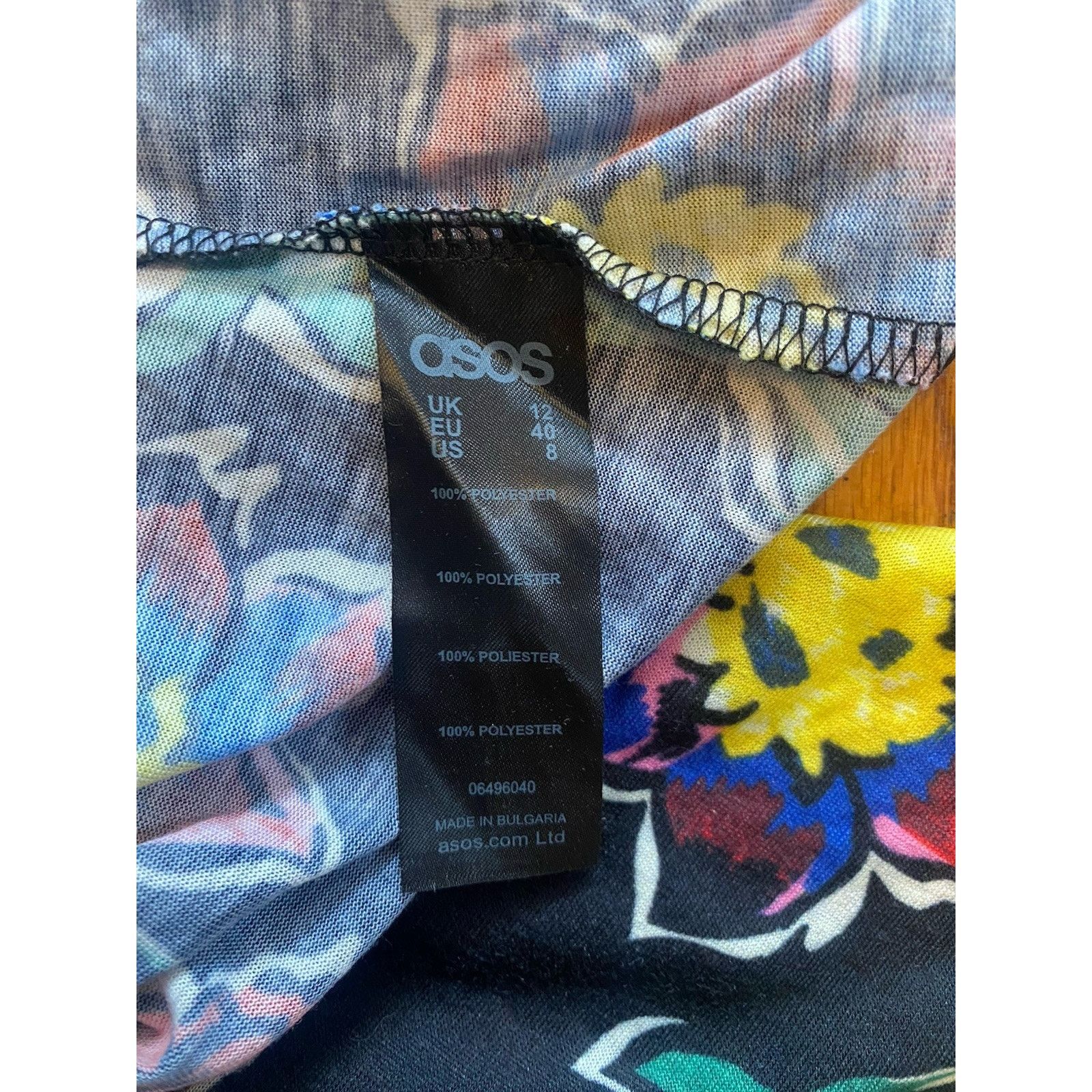 Asos NWT ASOS Top Women’s Shirt Sz 8 Black Floral Bell Sleeve Size M / US 6-8 / IT 42-44 - 4 Thumbnail