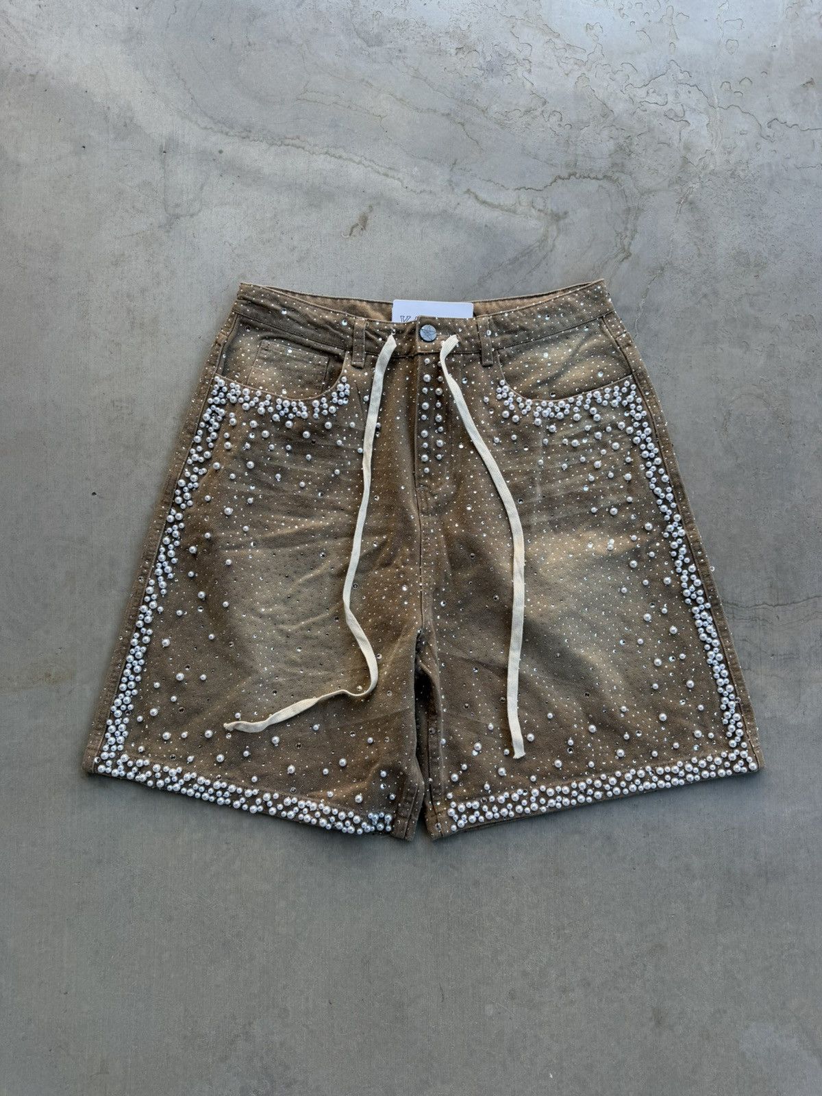 Vale Forever Sand Storm Rhinestone Jorts – Tan 30 New