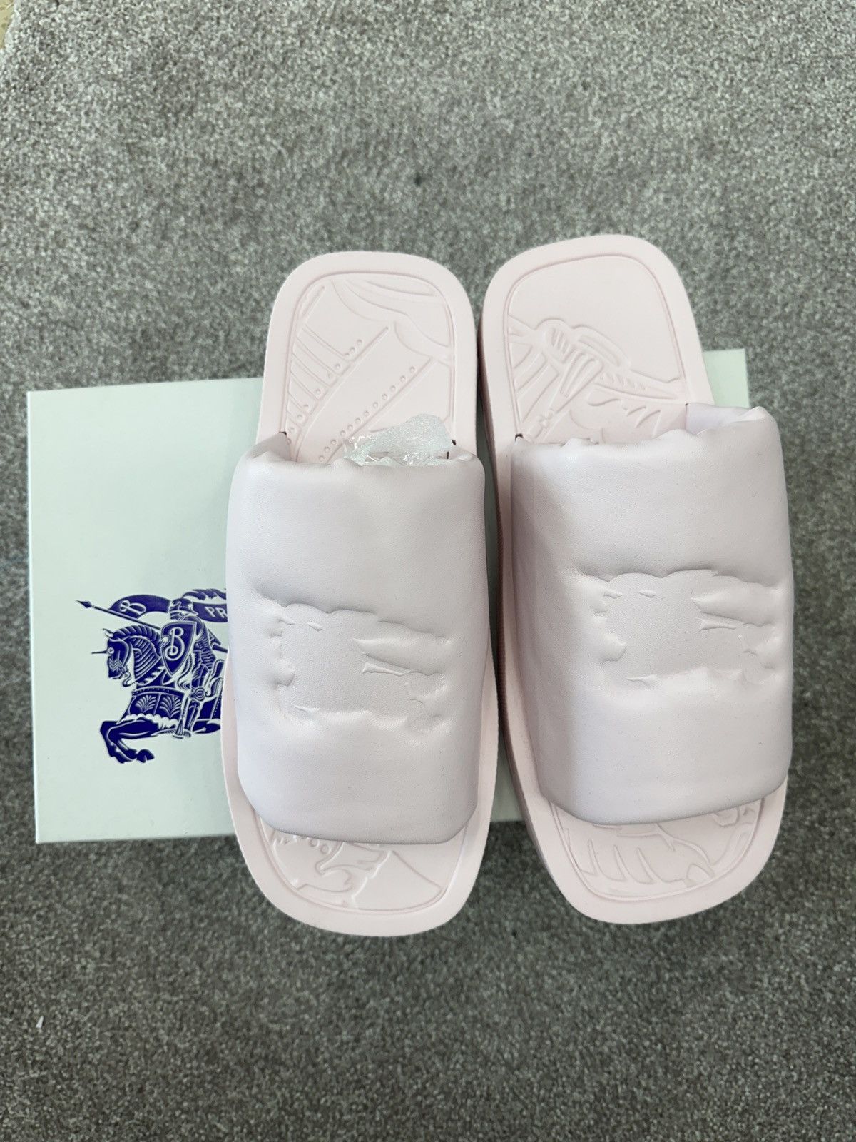 Burberry Leather sandals on rubber sole Size US 10 / IT 40 - 2 Thumbnail