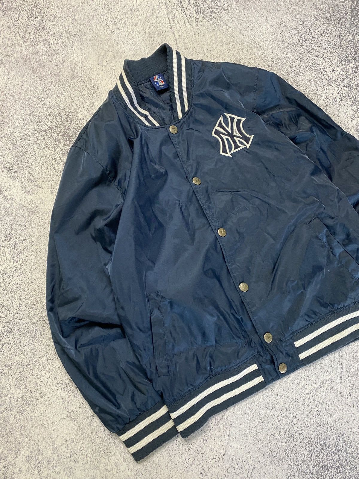 Majestic × New York Yankees × Vintage Vintage Majestic MLB New York Yankees Bomber Jacket Size US XXL / EU 58 / 5 - 3 Thumbnail