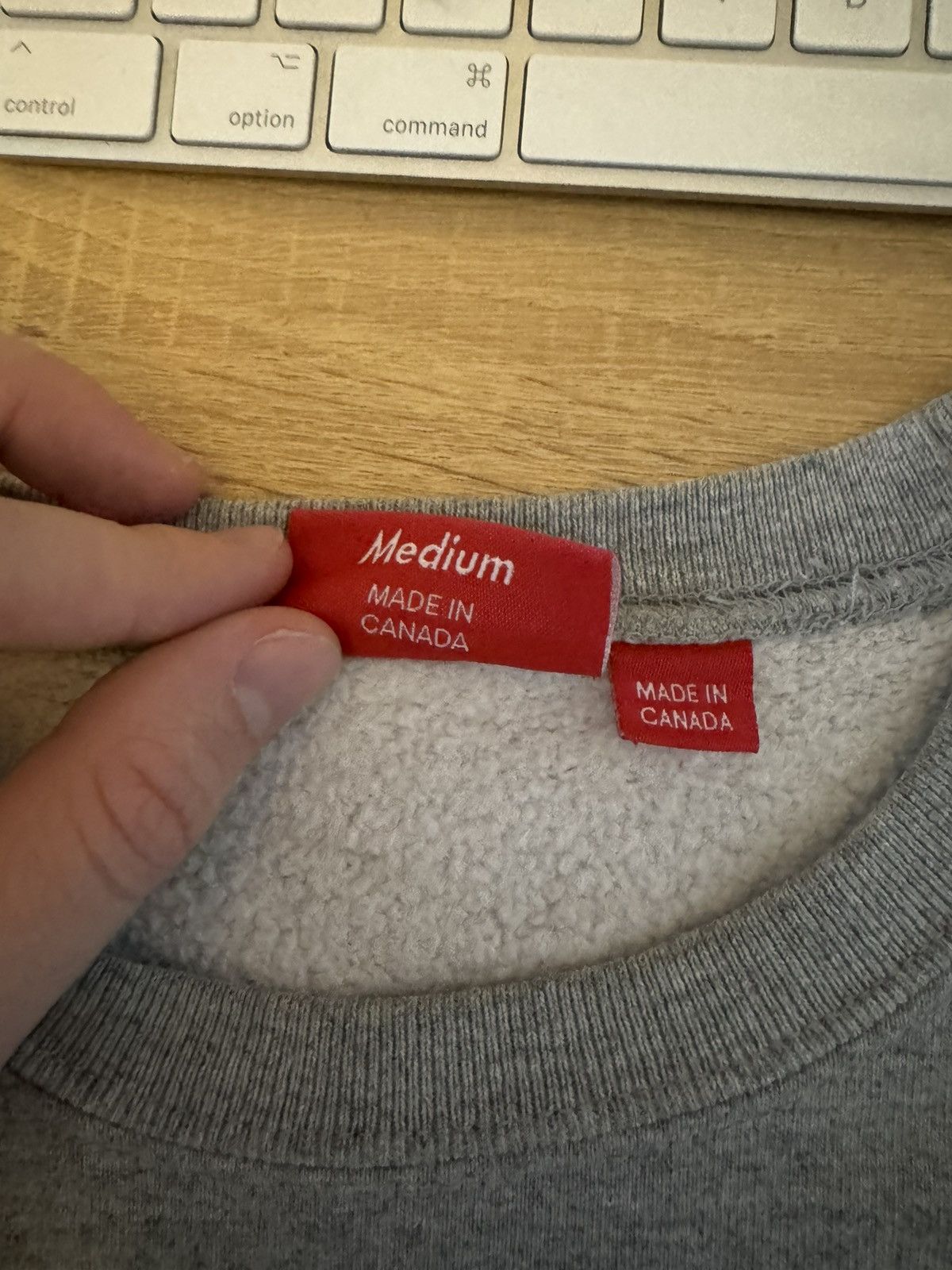 Supreme Supreme grey crewneck with orange logo Size US M / EU 48-50 / 2 - 3 Thumbnail