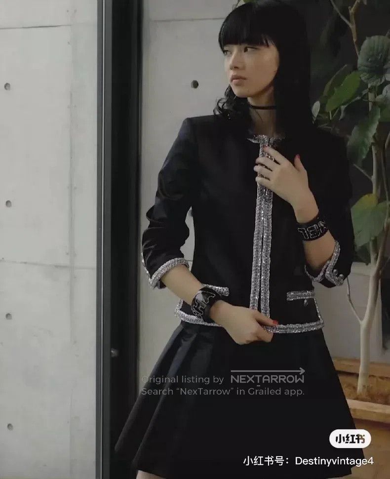 Chanel Chanel 20S Roof Series Black Satin Pleated Skirt Size 42" / US 20 - 7 Thumbnail