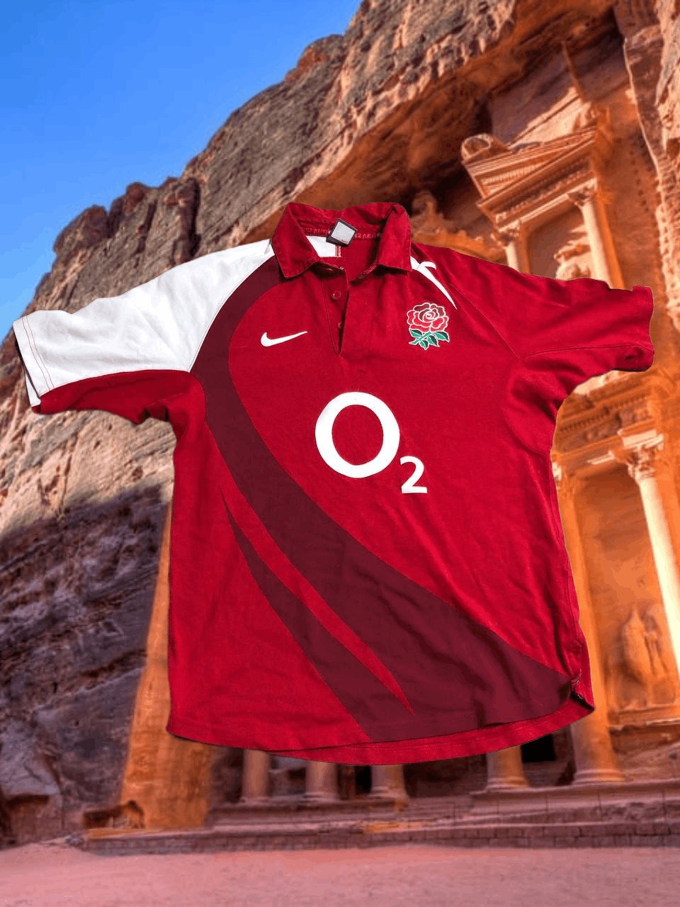 Nike Vintage T-Shirt red Polo Size M logo O2 Nike Y2K Jerseys Size US M / EU 48-50 / 2 - 1 Thumbnail