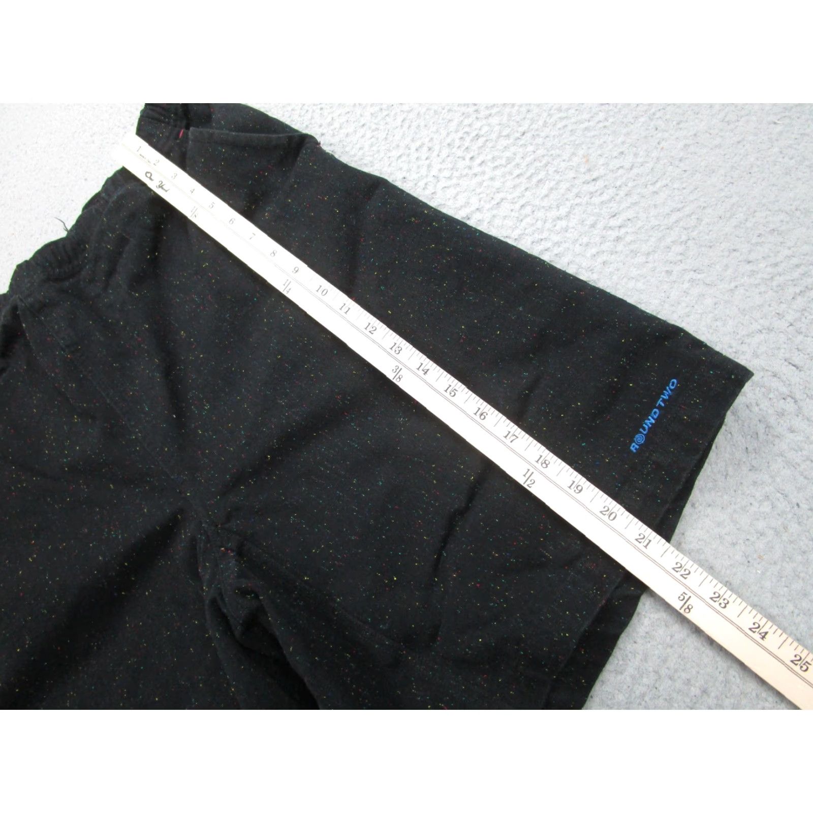 Round Two VINTAGE Round Two Mens Shorts Chino 34 Black Confetti Cotton Elastic Waist Zip Pocket 34 Mens Black Confetti Speckle Size US 34 / EU 50 - 4 Thumbnail
