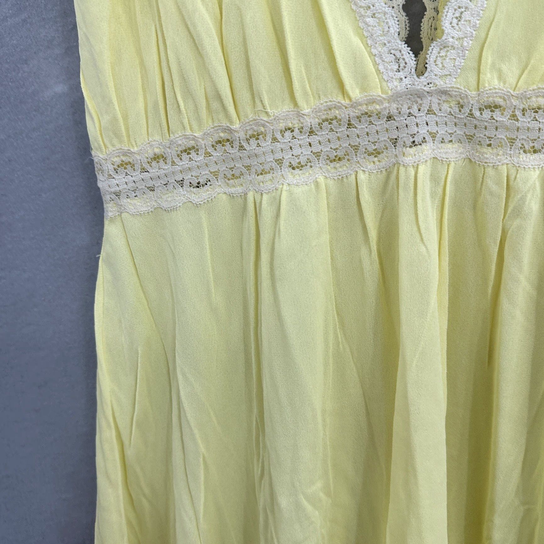 Vintage VINTAGE Miss Elaine Nightgown Women Large Nylon Yellow 1960s Glamour Sleepwear US Size L Women's Size ONE SIZE - 7 Thumbnail
