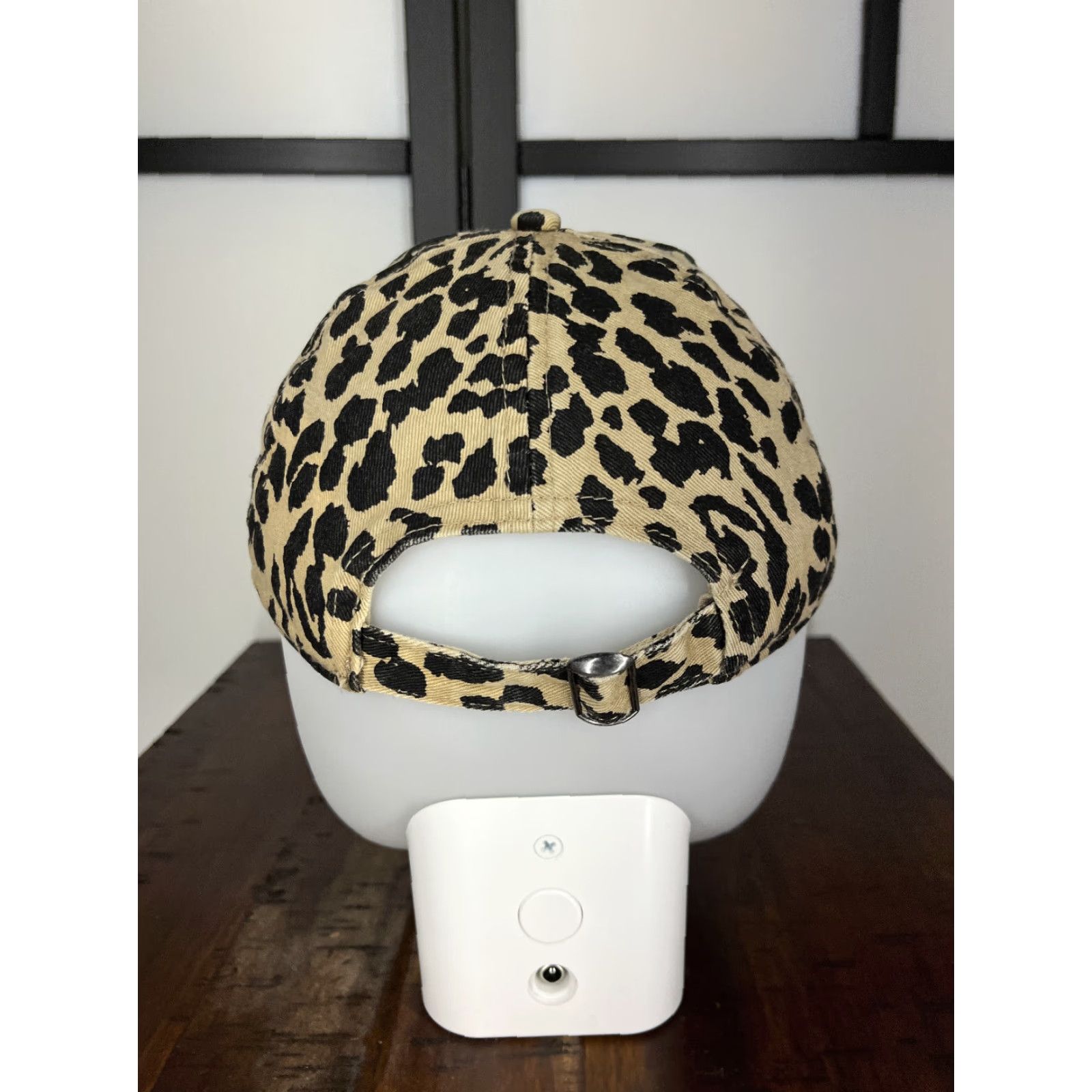 Vintage VINTAGE David and Young Baseball Cap Hat Adjustable Adult One Size Beanie Beige Leopard Print Cotton Outdoor 90s Women Size ONE SIZE - 6 Thumbnail