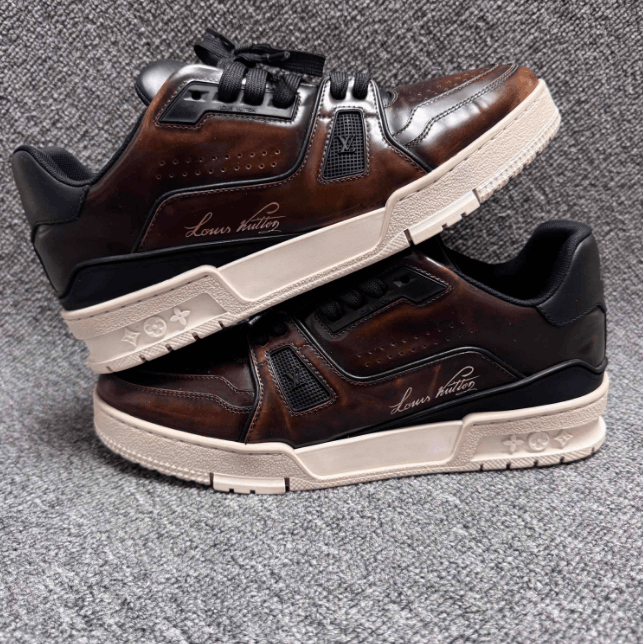 Louis Vuitton Louis Vuitton low-top sneakers Size US 7 / EU 40 - 6 Thumbnail