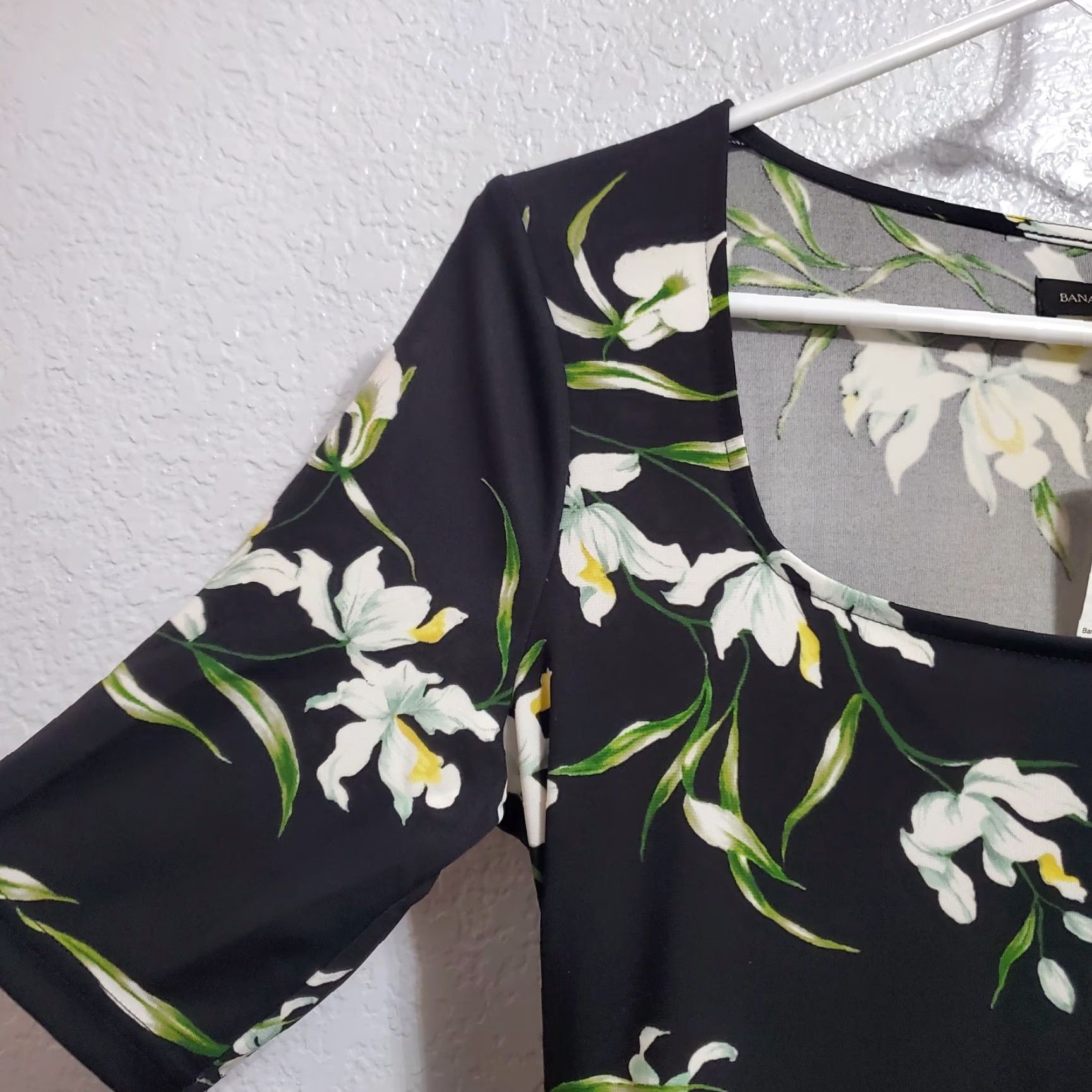 Banana Republic Midi Dress Women M Black Floral Tie Waist Stretch Pockets