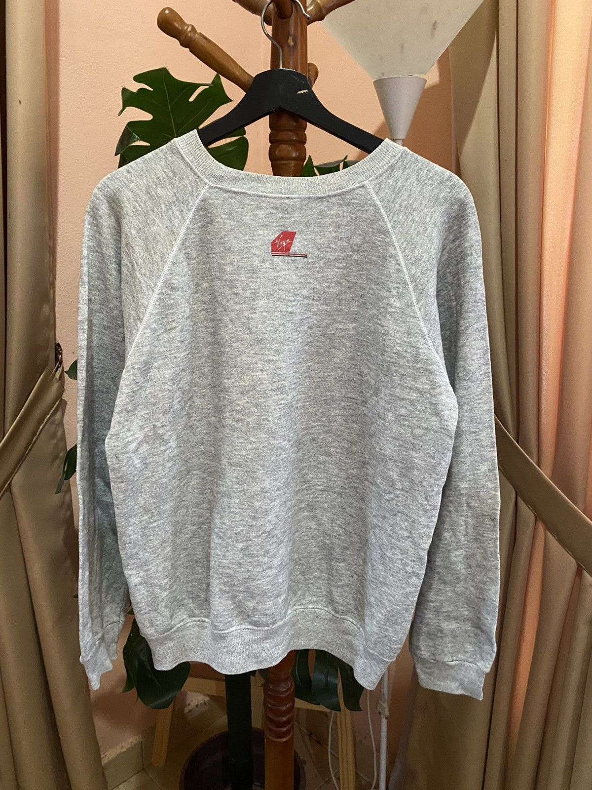 Vintage Vintage Virgin Atlantic Airways Sweatshirt – 80s/90s Hanes Size US M / EU 48-50 / 2 - 7 Thumbnail