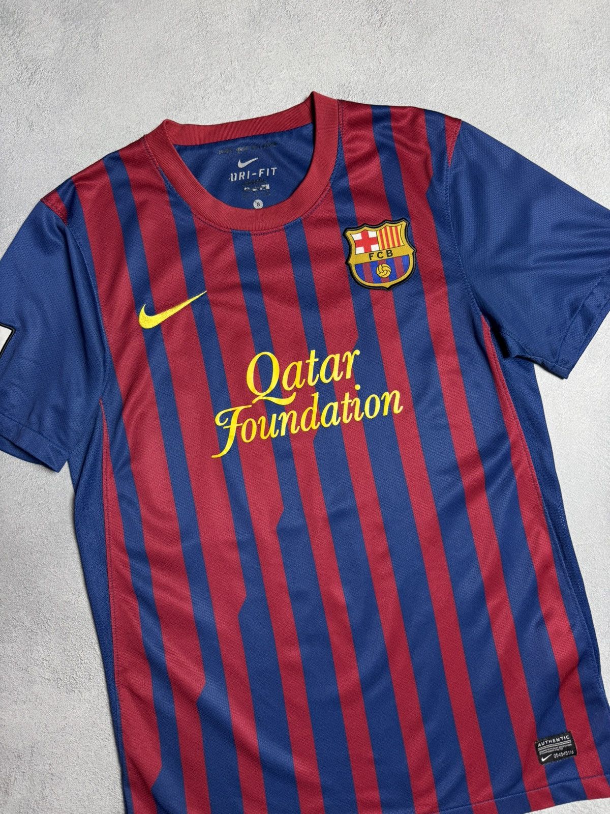 Nike Barcelona 2011 2012 Home Football Shirt Soccer Jersey Nike Size US S / EU 44-46 / 1 - 3 Thumbnail