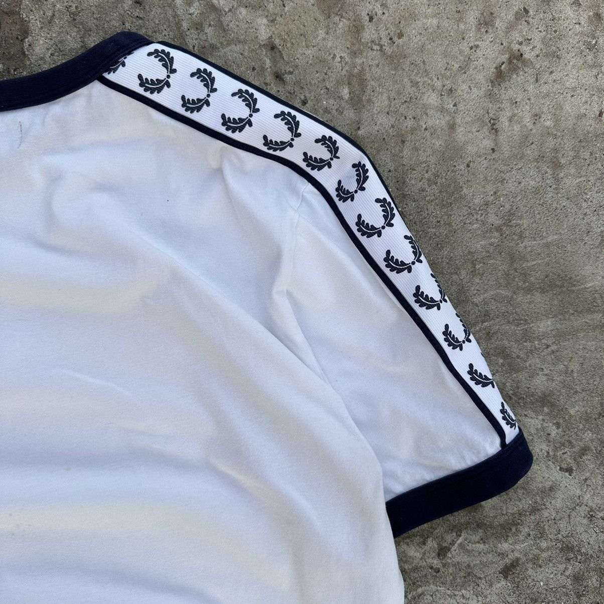 Fred Perry Vintage Fred Perry T-shirts Lam-pas Y2K Multi logo 00s Size US M / EU 48-50 / 2 - 9 Thumbnail