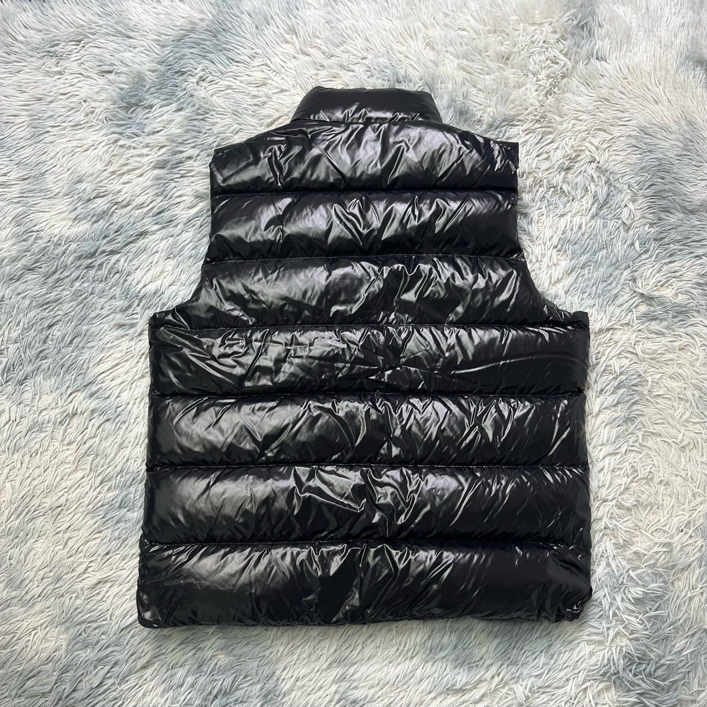 Moncler Moncler Down Vest Size 6 Size US M / EU 48-50 / 2 - 2 Thumbnail