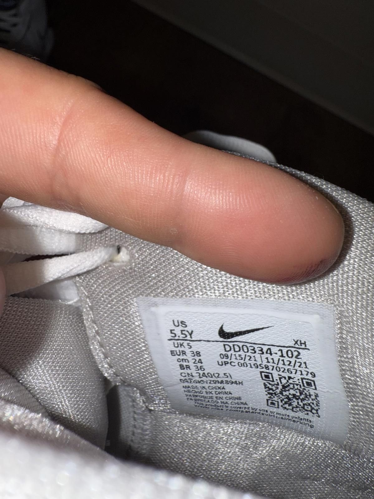 Nike Nike Kyrie Infinity Smoke And Mirror Size US 5.5 / EU 38 - 10 Thumbnail