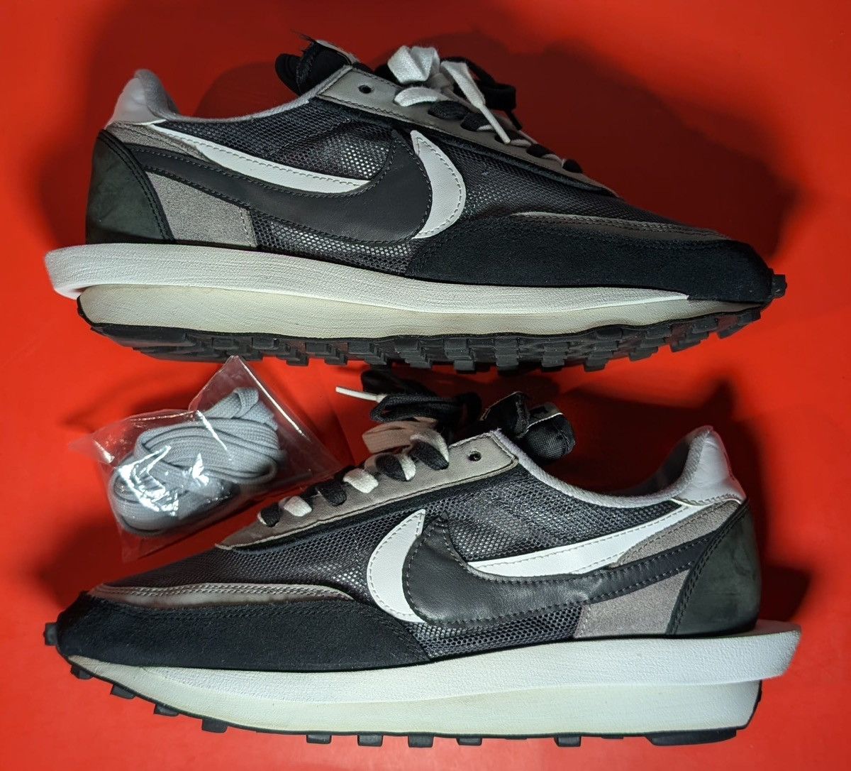 Nike Size 11.5 - Nike Sacai x LDWaffle Black Size US 11.5 / EU 44-45 - 3 Thumbnail
