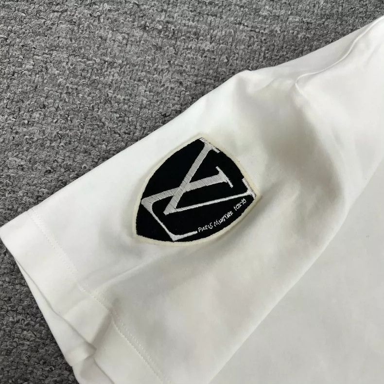 Louis Vuitton Louis Vuitton Patch short-sleeve T-shirt 2505-Nextarrow Size US M / EU 48-50 / 2 - 4 Thumbnail