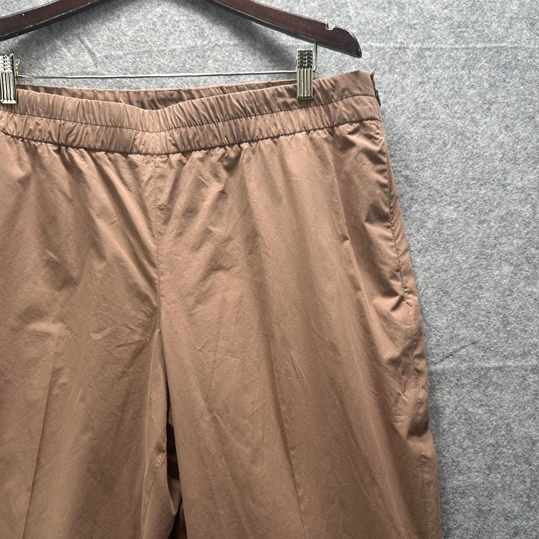 Vintage Akris Punto Pants Womens 14 Brown Ankle Straight Leg Elastic Waist Lined Cupro Pants Size 36" / US 14 / IT 50 - 3 Thumbnail