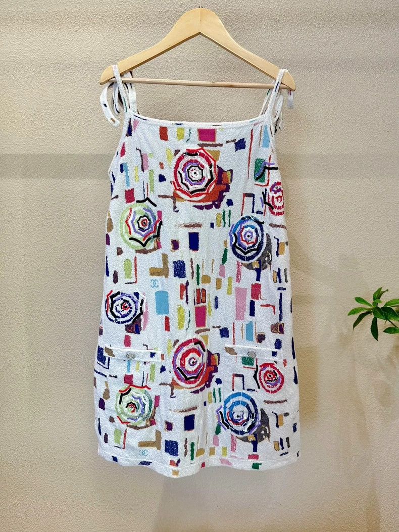 Chanel Chanel 19S beach show colorful strap dress Size XS / US 0-2 / IT 36-38 - 1 Thumbnail