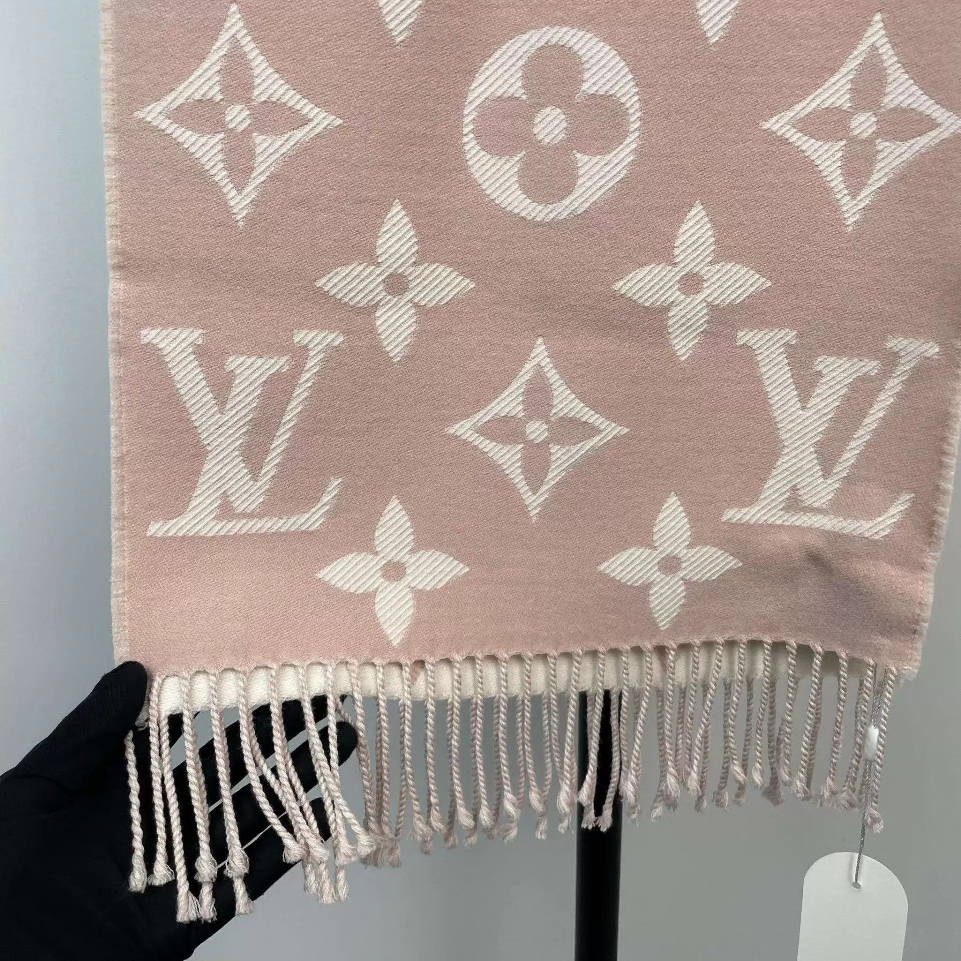 Louis Vuitton LV double-faced cashmere scarf pink Size ONE SIZE - 7 Thumbnail