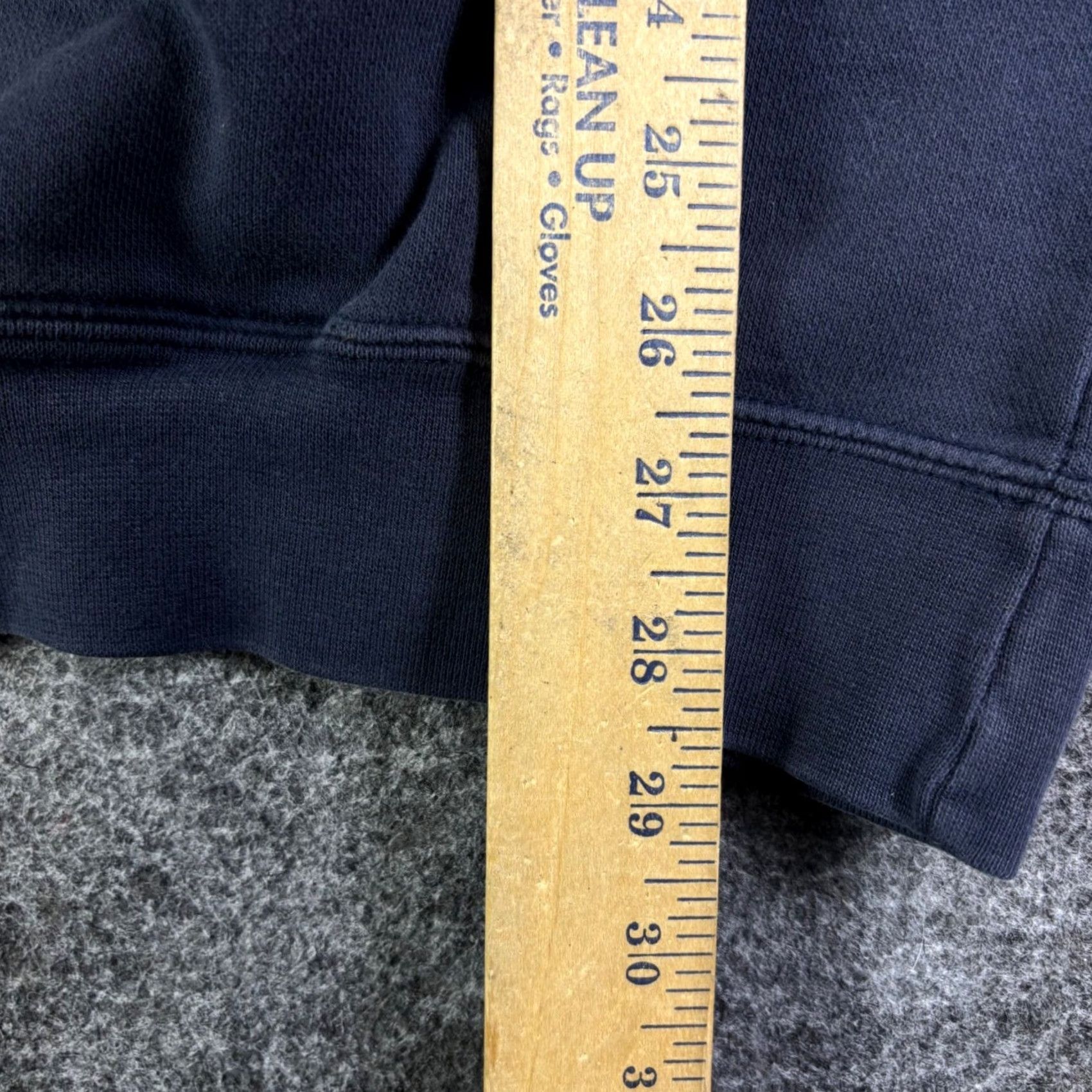 Vintage VINTAGE Champs Notre Dame Fighting Irish Hoodie Navy Blue Yellow XL Distressed Size US XL / EU 56 / 4 - 6 Thumbnail