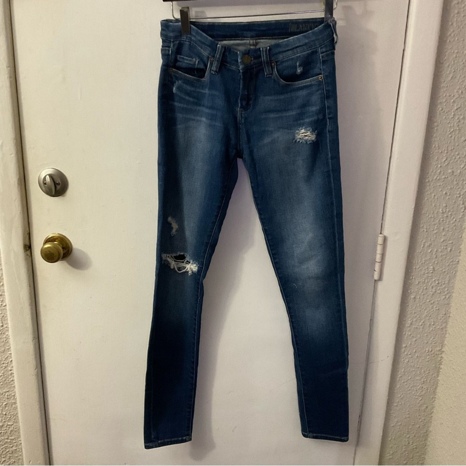 BLANKNYC Blank NYC Distressed Zip Up Denim Jean 26 Casual Comfy Size 26" / US 2 / IT 38 - 1 Thumbnail