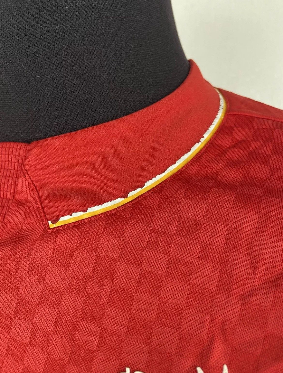 New Balance × Vintage Liverpool FC 2015/2016 Jersey Shirt New Balance Red Size M Size US M / EU 48-50 / 2 - 7 Thumbnail