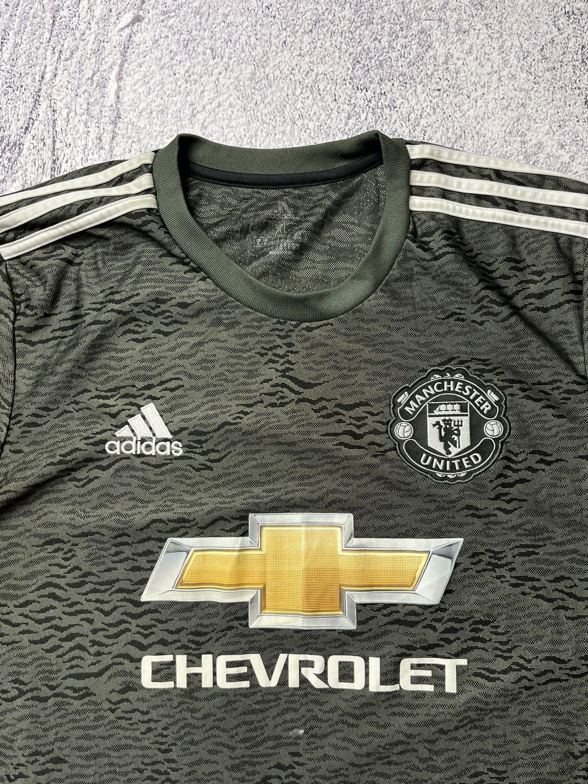 Adidas MANCHESTER UNITED 2020 2021 AWAY FOOTBALL SOCCER JERSEY Size US XL / EU 56 / 4 - 6 Thumbnail