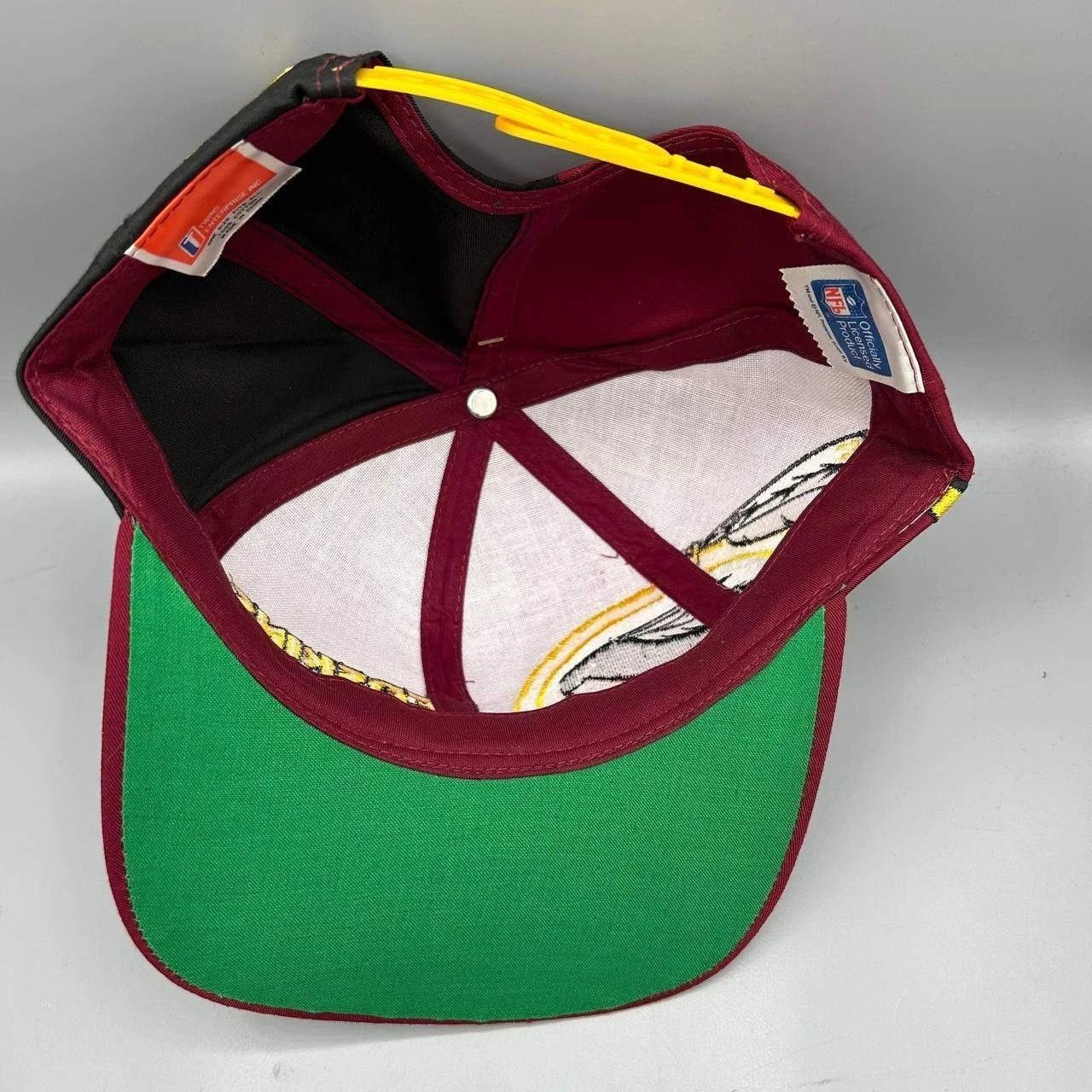 Twins Enterprise Inc. Vintage Washington Redskins Commanders Hat Men Snap Back Cap Size ONE SIZE - 2 Thumbnail