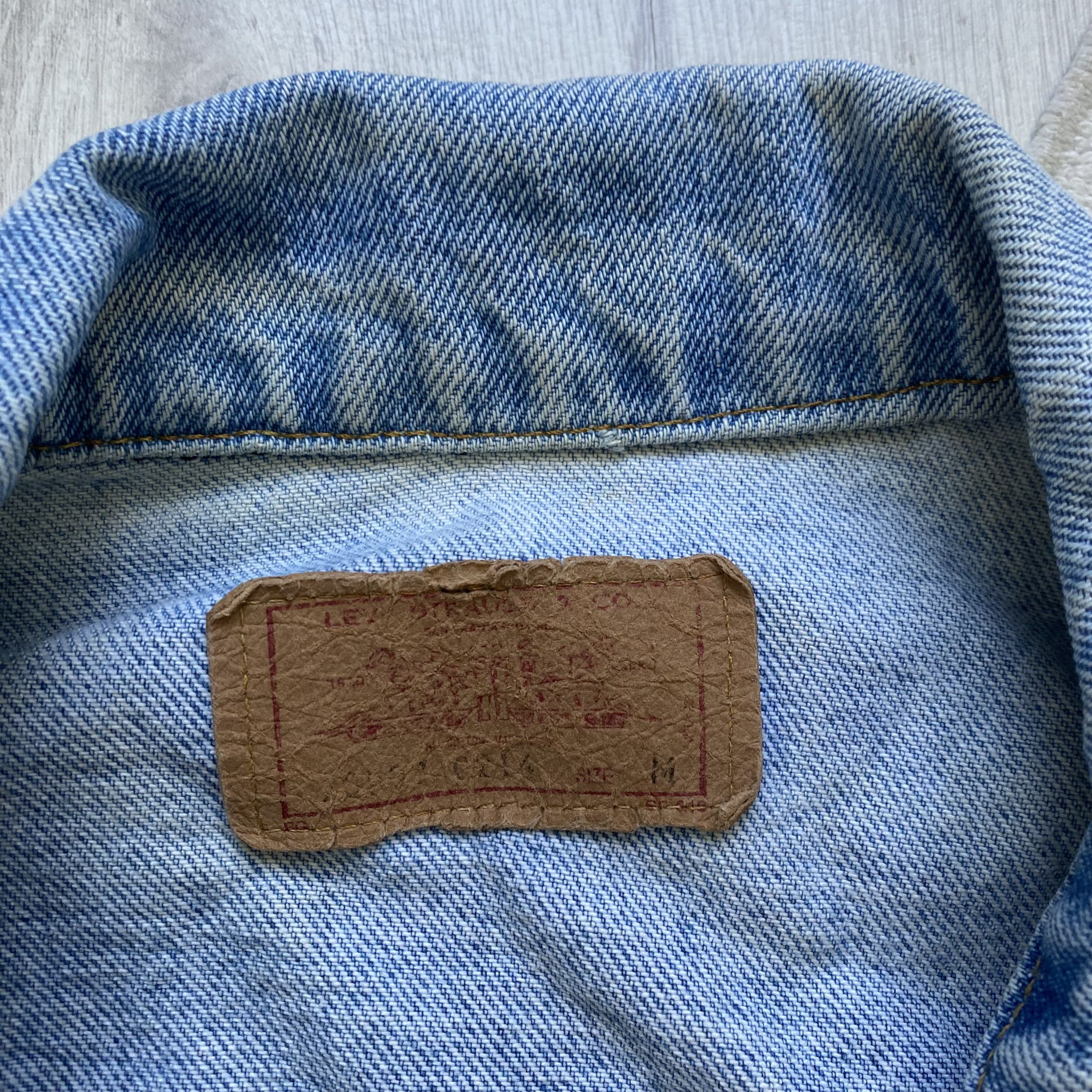 Levi's Vintage Clothing Vintage 80-90s Faded Levis denim jacket Made in USA Size US M / EU 48-50 / 2 - 4 Thumbnail
