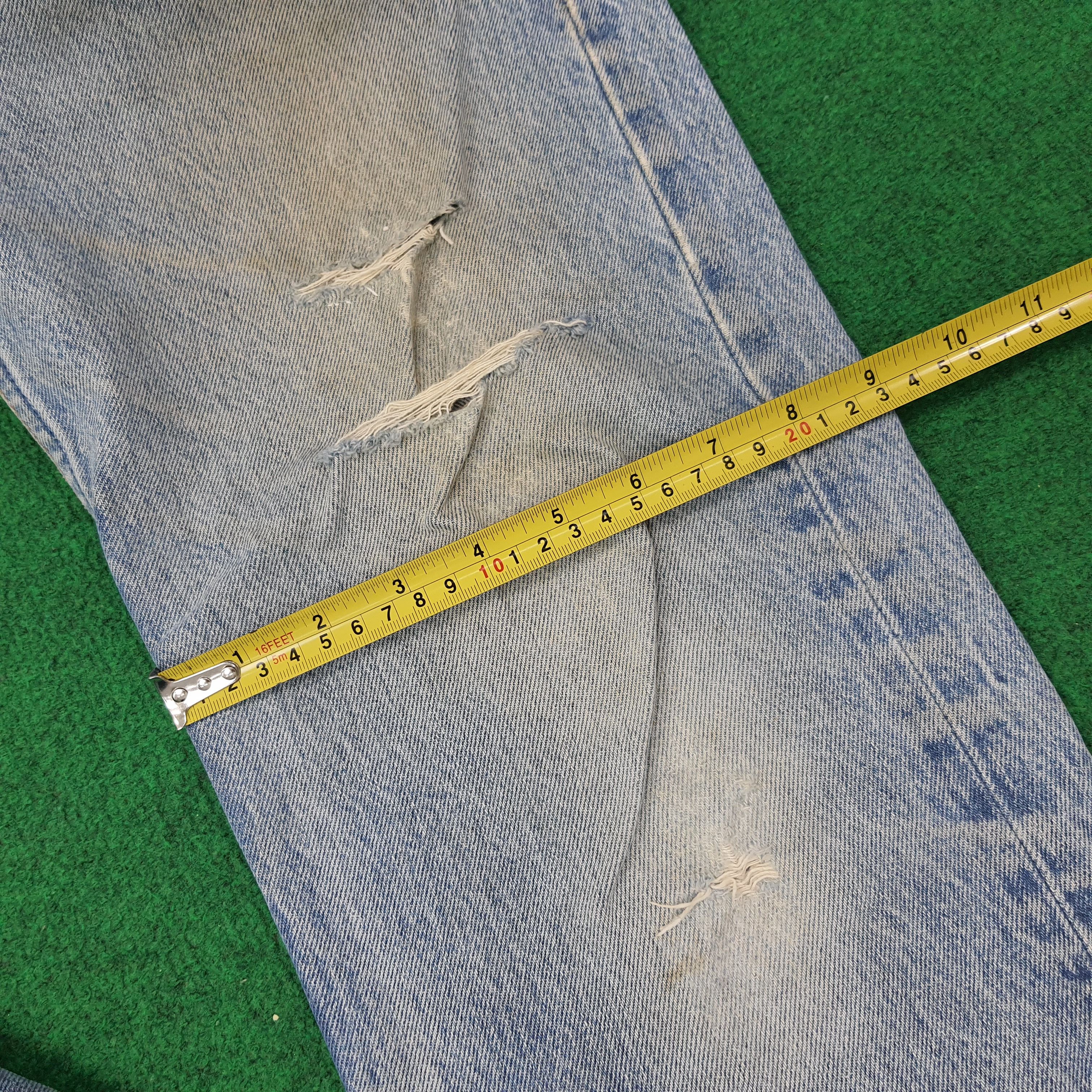 Levi's Vintage Levi's 501 Denim Distressed Style Jeans C252N18 Size US 31 - 14 Thumbnail
