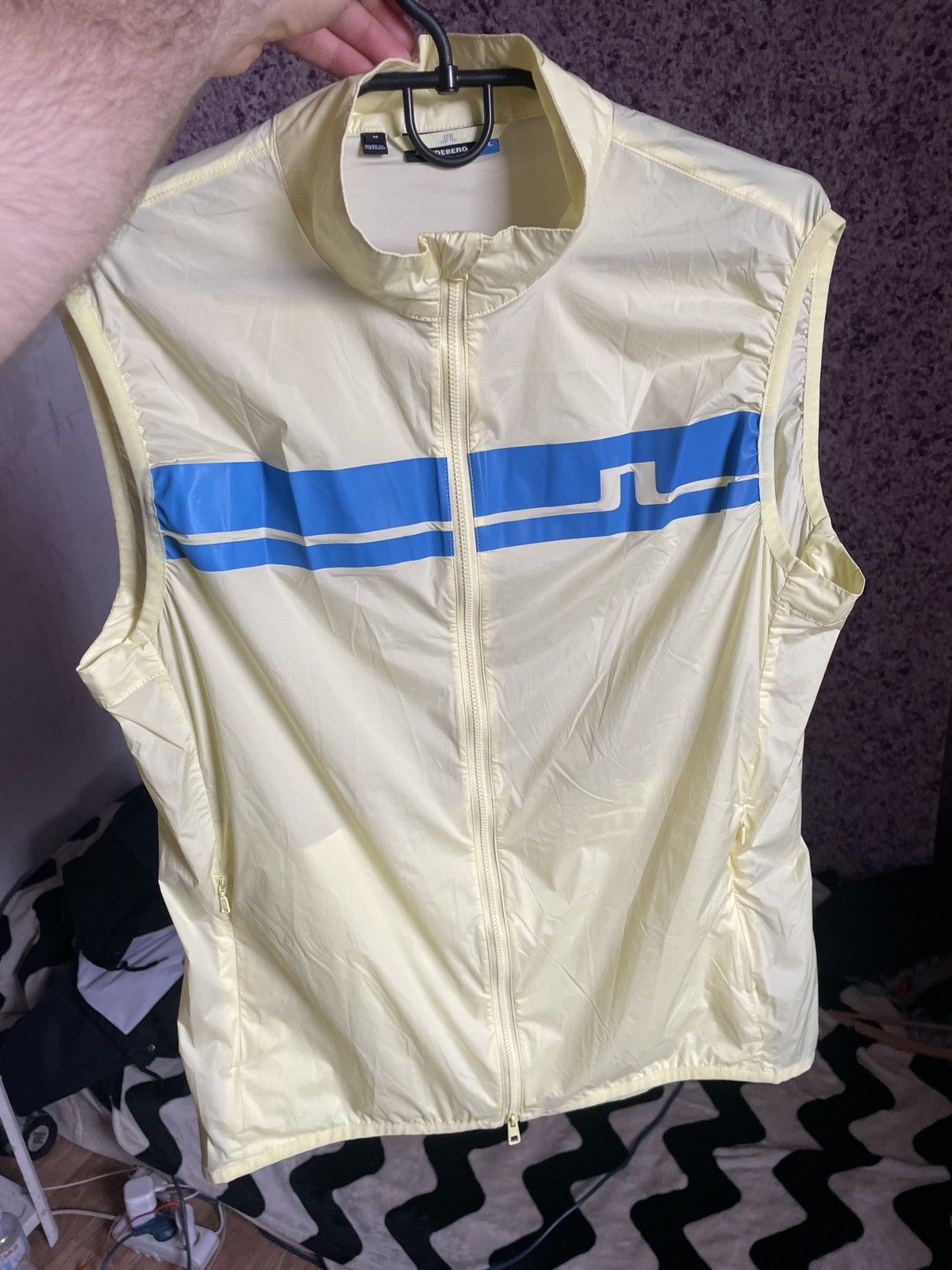 J.Lindeberg J.Lindeberg Mens Lou Lightweight Vest Stretch Wind Pro Nylon Size US M / EU 48-50 / 2 - 11 Thumbnail