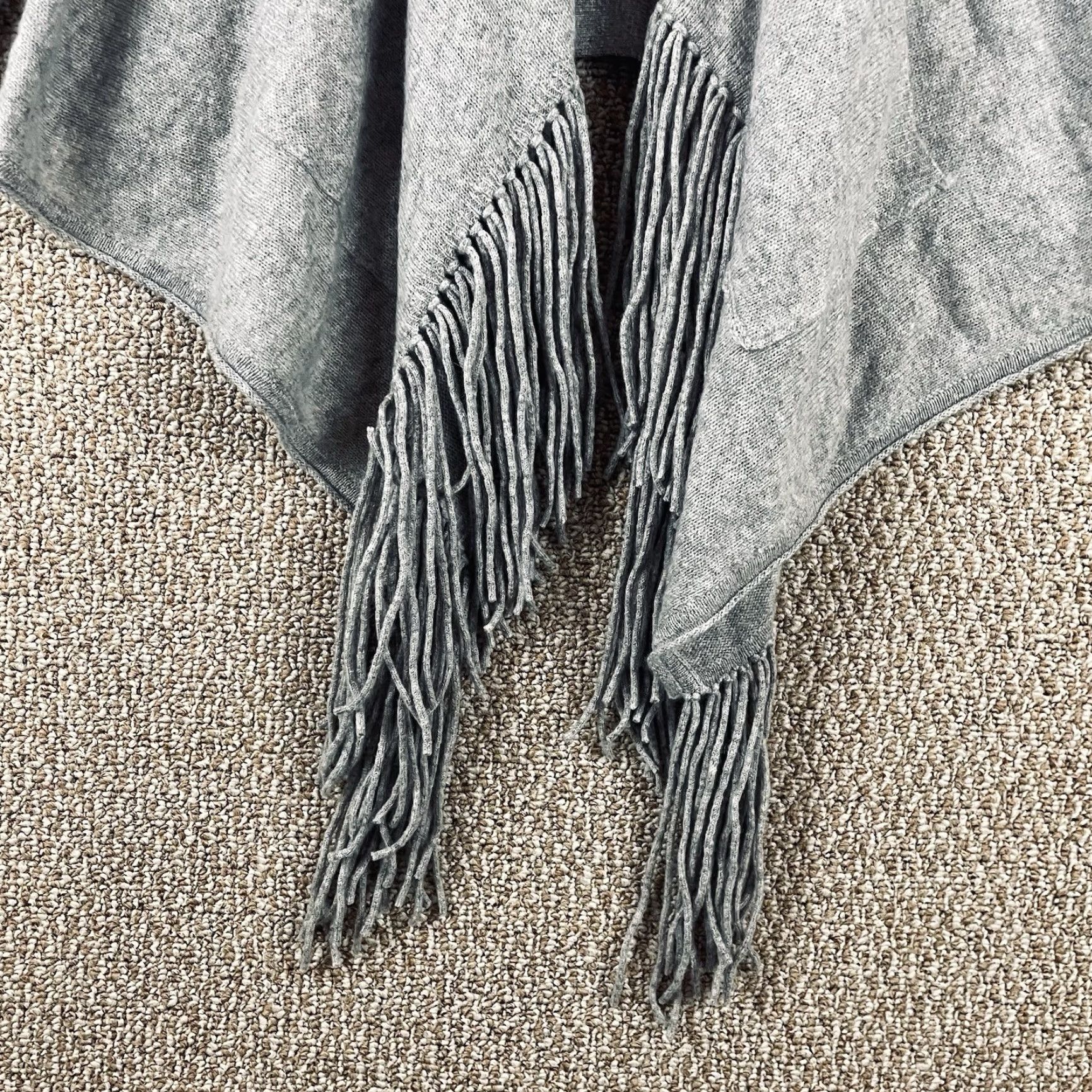 Vintage 360 Cashmere Cardigan Medium Women Open Fringe Boho Lagenlook Gray M Knit T135 Size M / US 6-8 / IT 42-44 - 2 Thumbnail