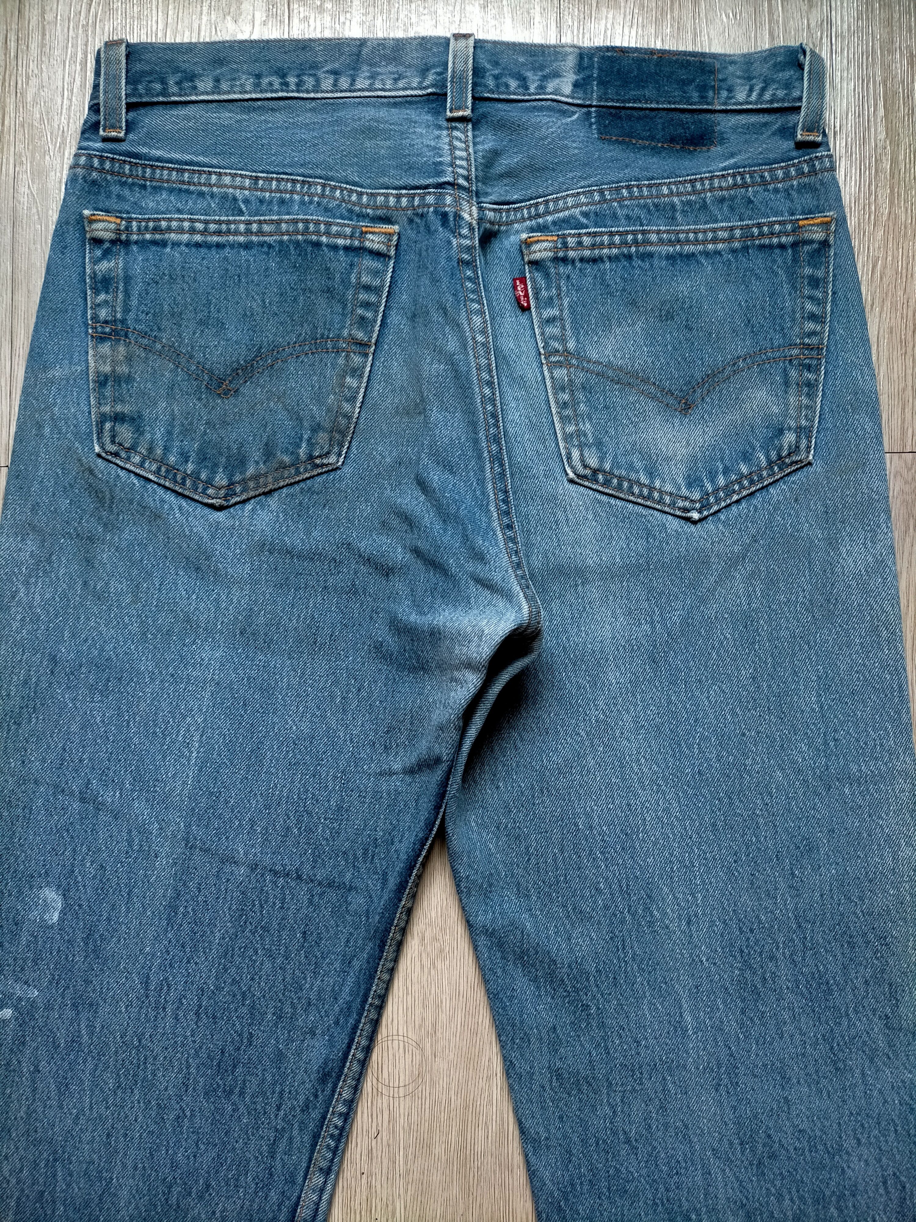 Levi's Vintage Clothing Vintage Levis 501 button Fly Blue Jeans Size US 31 - 13 Thumbnail