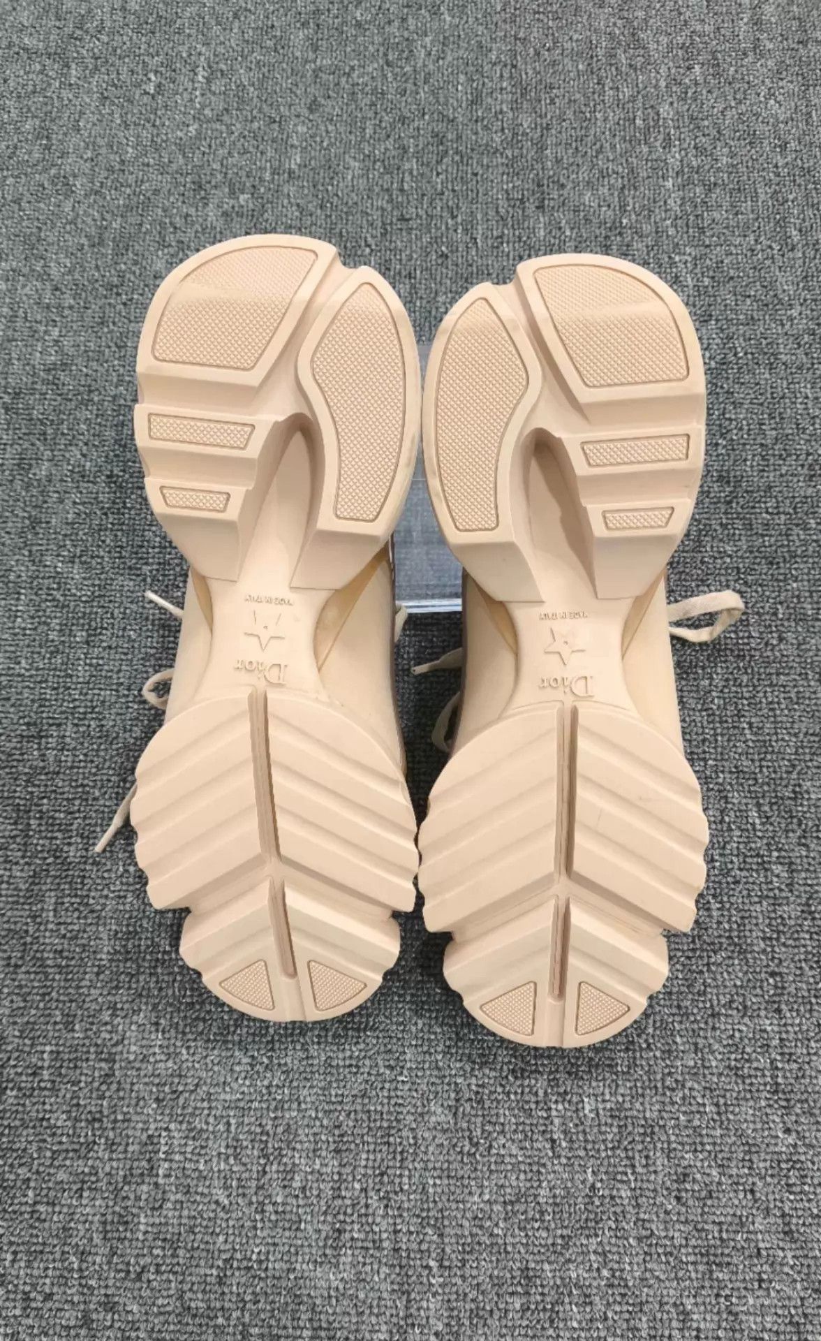 Dior Dior Nude Classic Dad Sneaker 38.5 Size US 8 / IT 38 - 6 Thumbnail