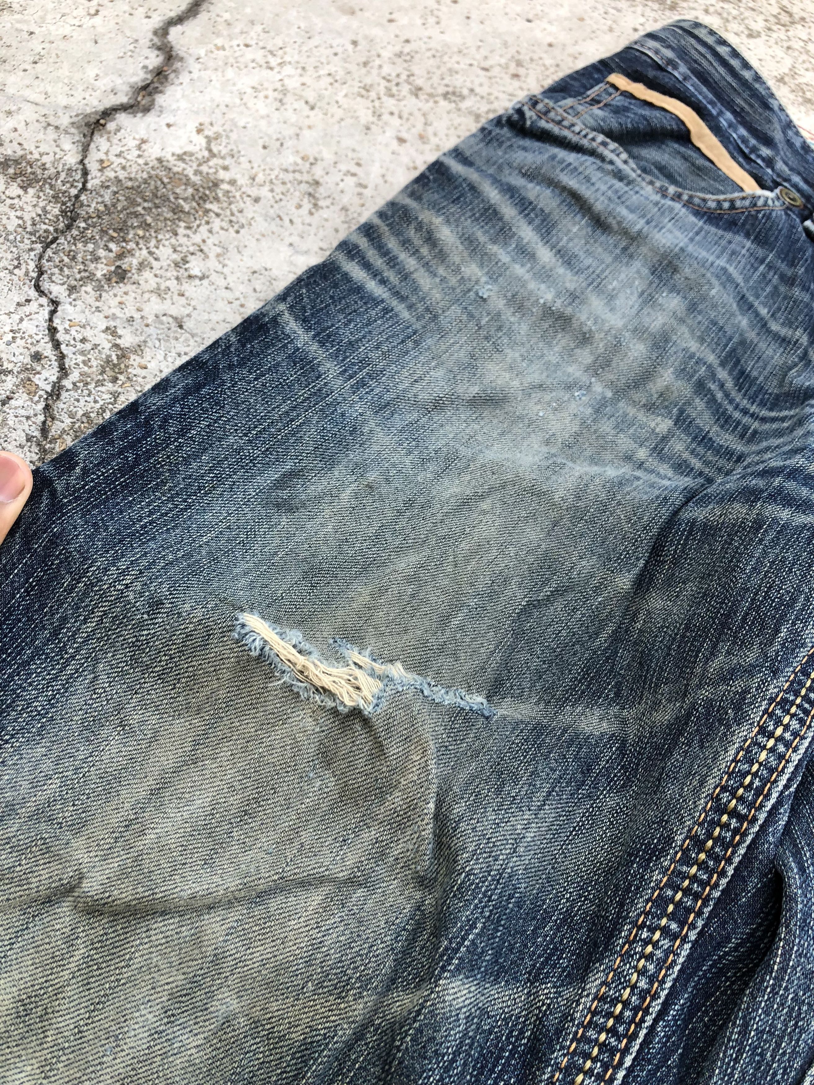 Edwin EXCLUSIVE VINTAGE DISTRESSED FLARE DENIM Size US 30 / EU 46 - 6 Thumbnail