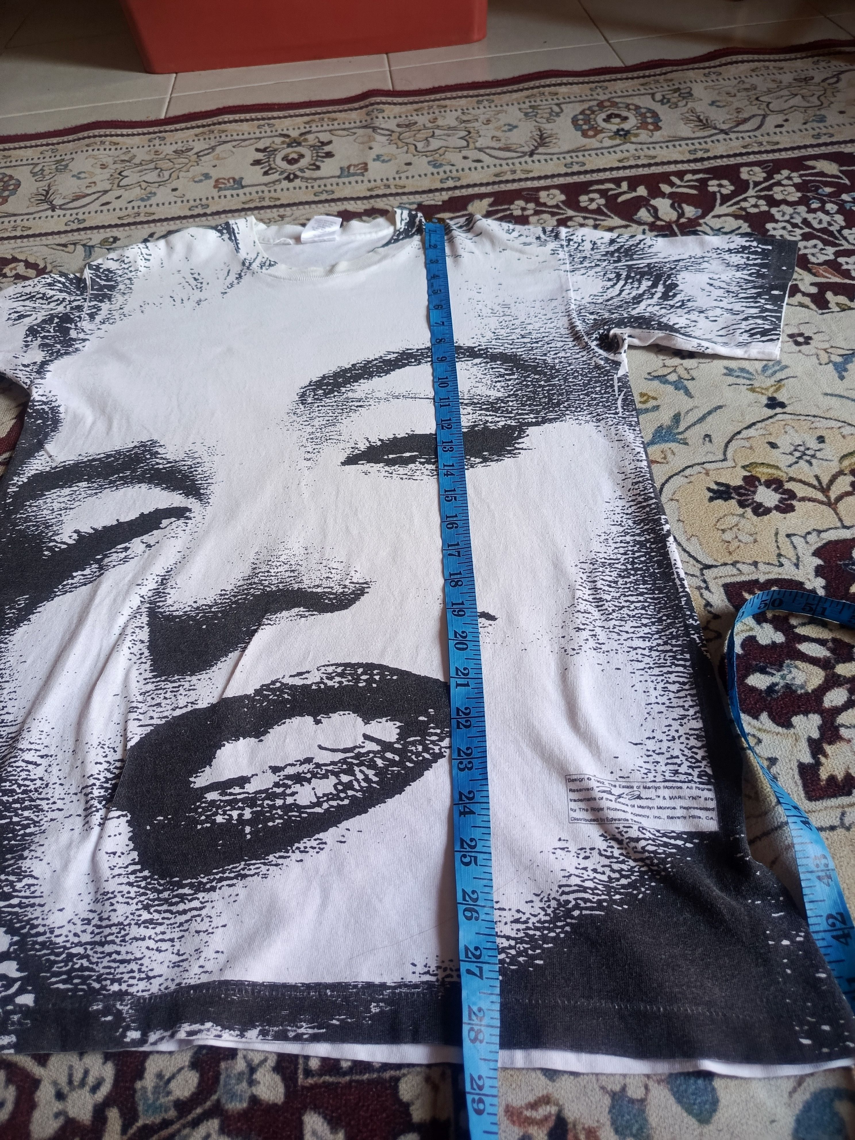 Vintage Over Print Marilyn Monroe Size US M / EU 48-50 / 2 - 8 Thumbnail