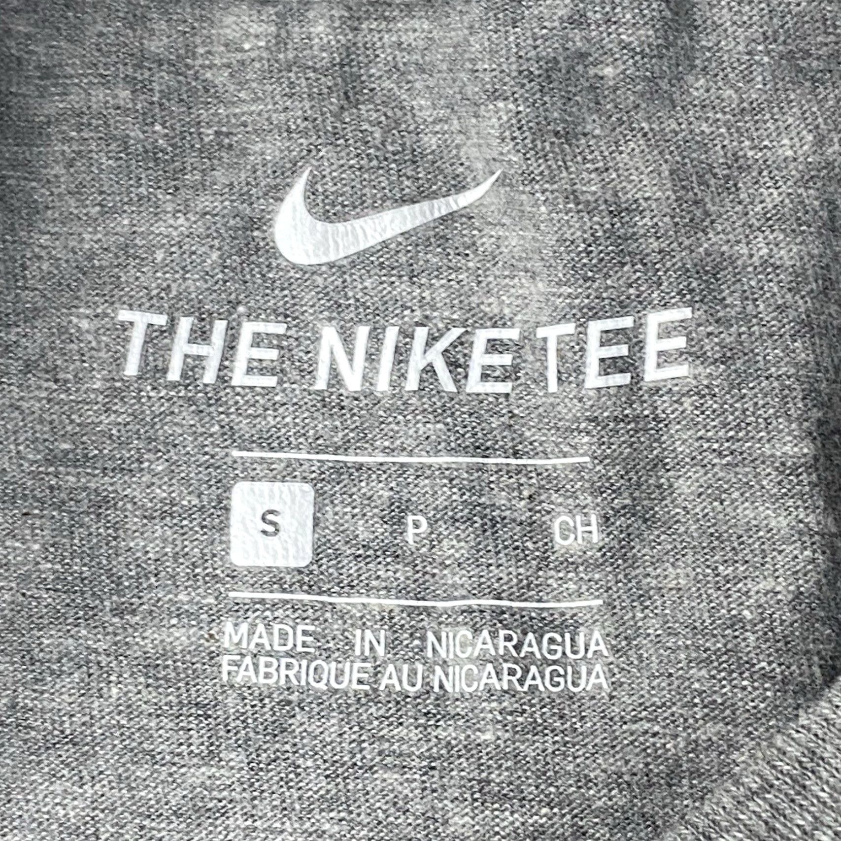 Nike Vtg Nike T Shirt Retro Colored Graphic Y2K 90s Style Small S Size US M / EU 48-50 / 2 - 3 Thumbnail