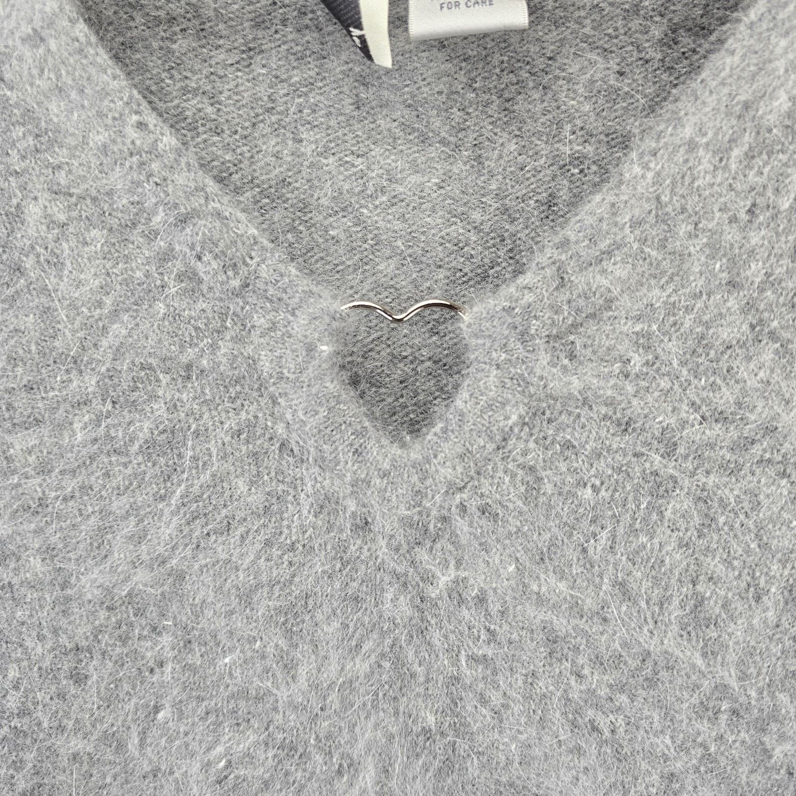 Other Twiggy Womens Too Small Gray Angora Rabbit Hair Wool Sweater Size S / US 4 / IT 40 - 3 Thumbnail