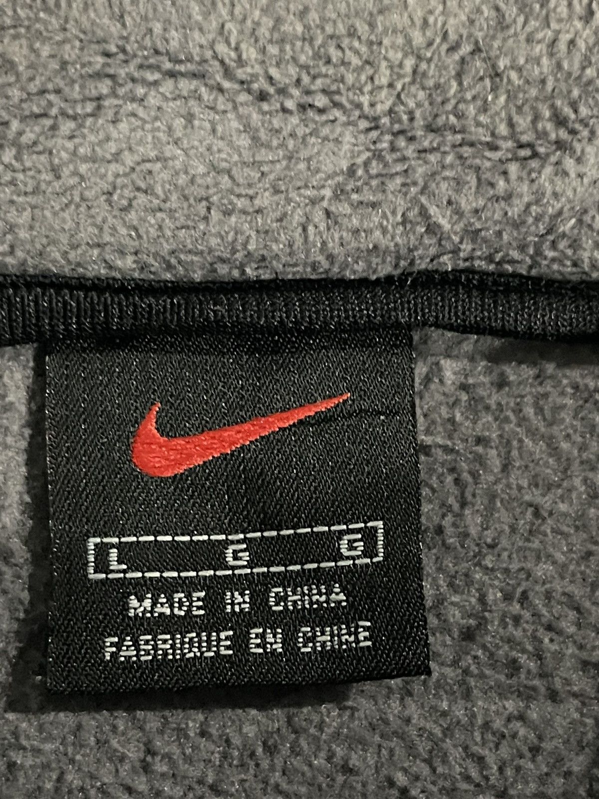 Vintage Vintage Nike Fleece Half Zipper Jacket Size US L / EU 52-54 / 3 - 11 Thumbnail